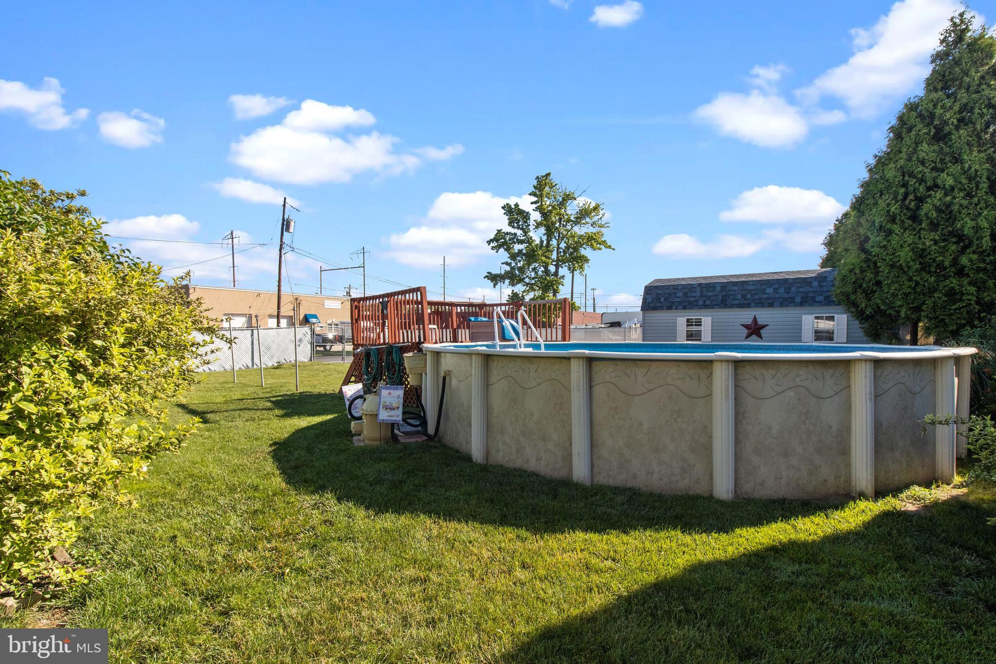 CORNWELLS MANOR - Residential