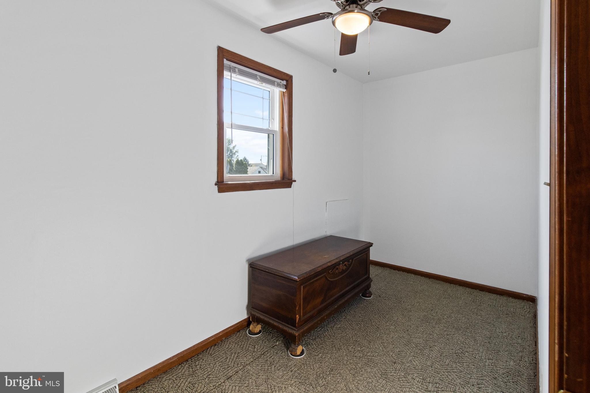 CORNWELLS MANOR - Residential