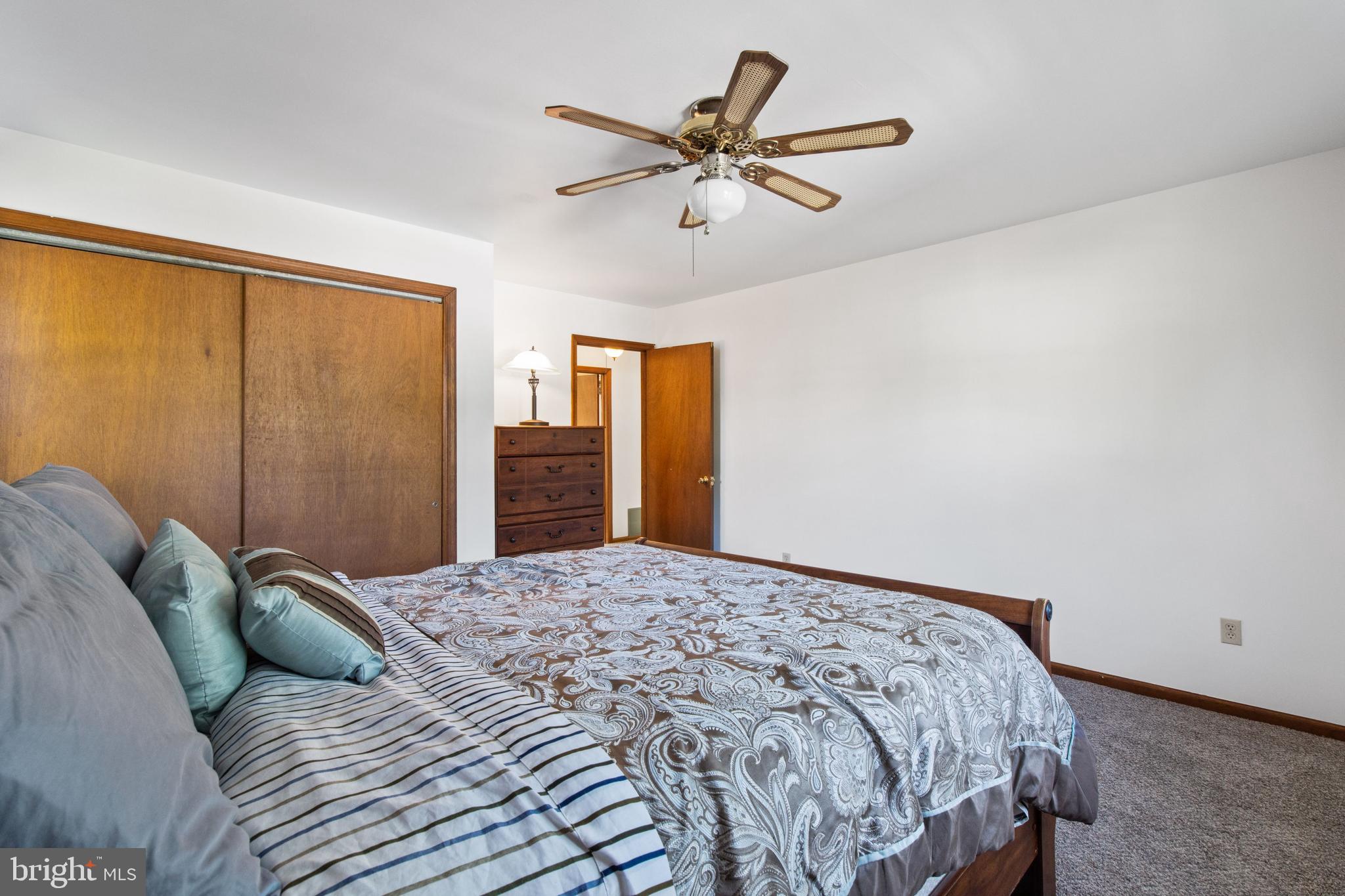 CORNWELLS MANOR - Residential
