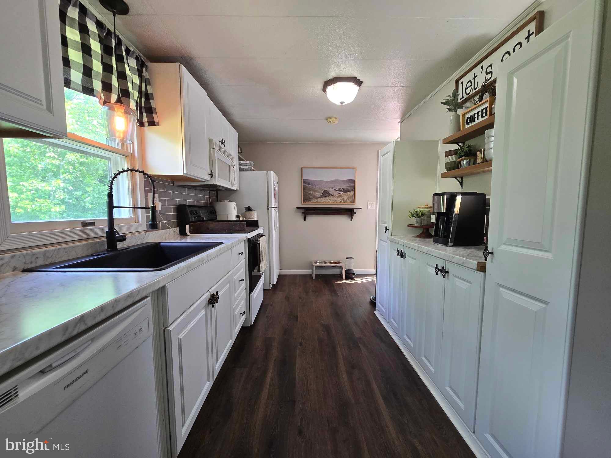 MARTIN TERRACE - Residential