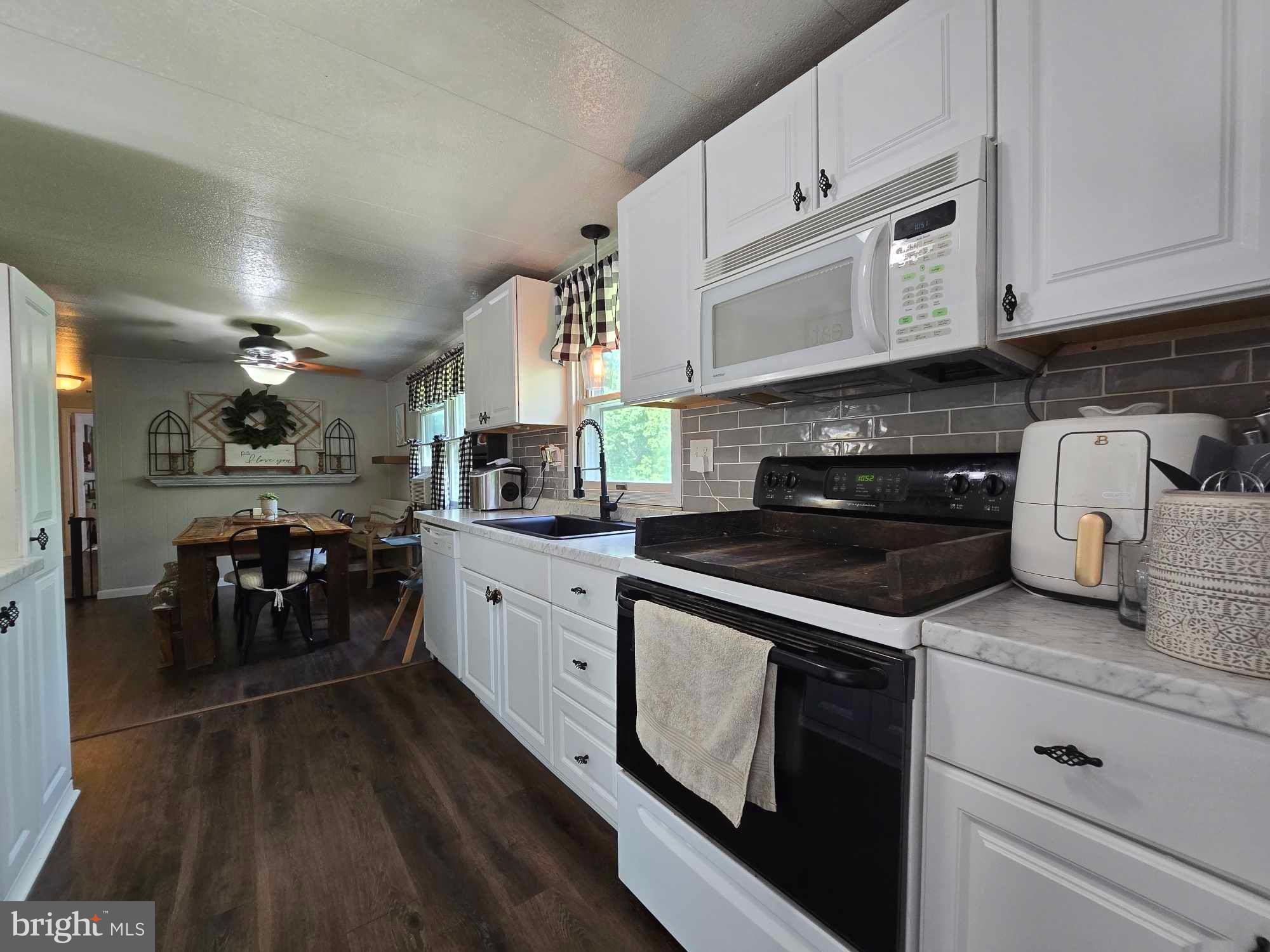 MARTIN TERRACE - Residential