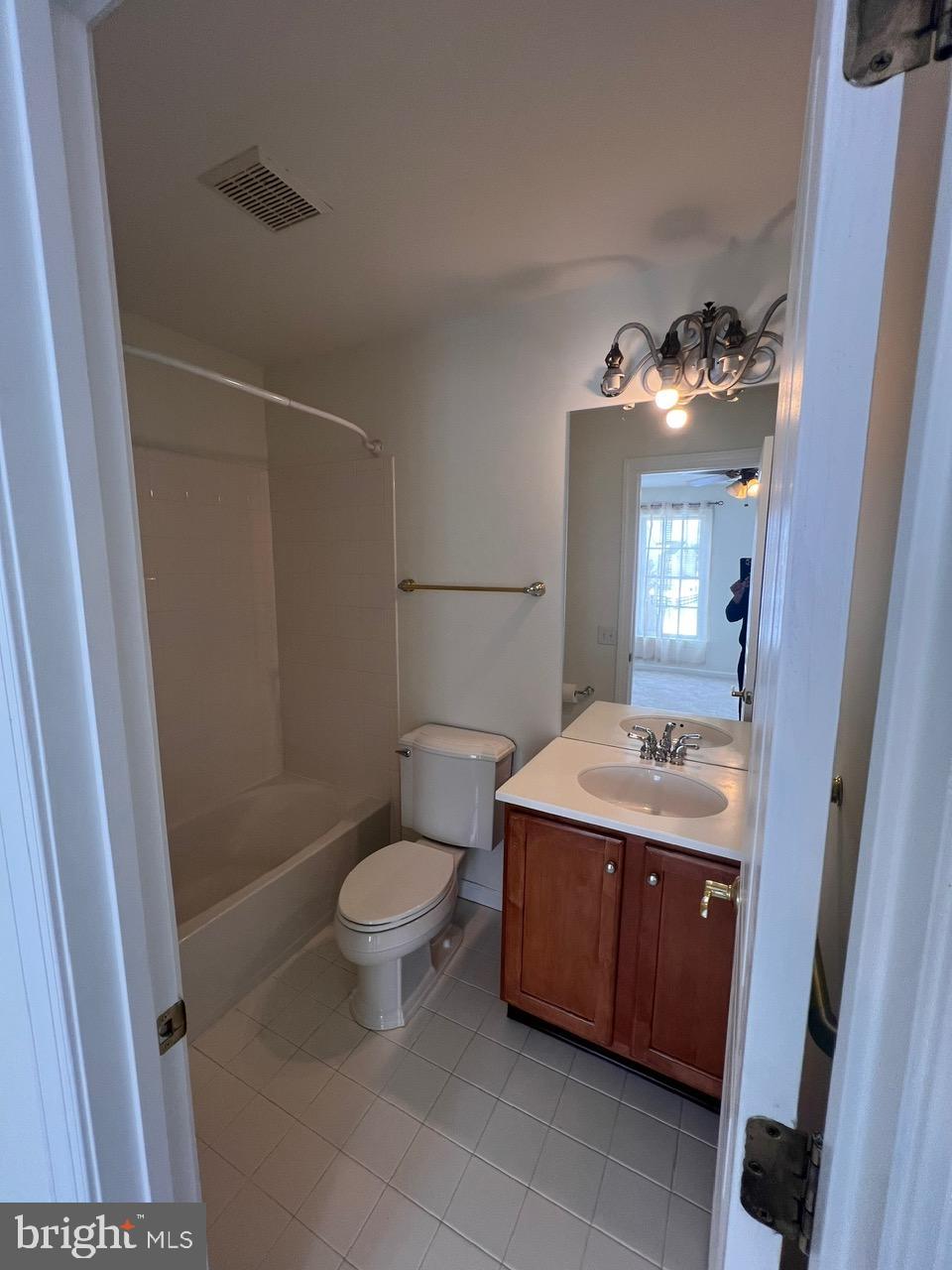 FARMINGTON - Residential