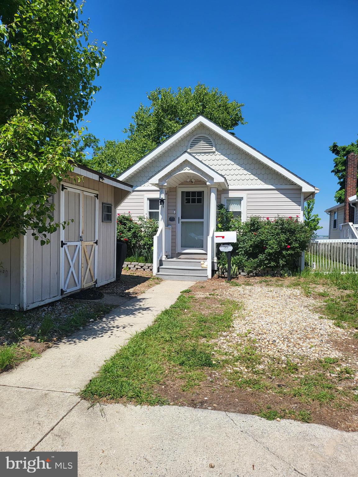 99 N RIVER DRIVE