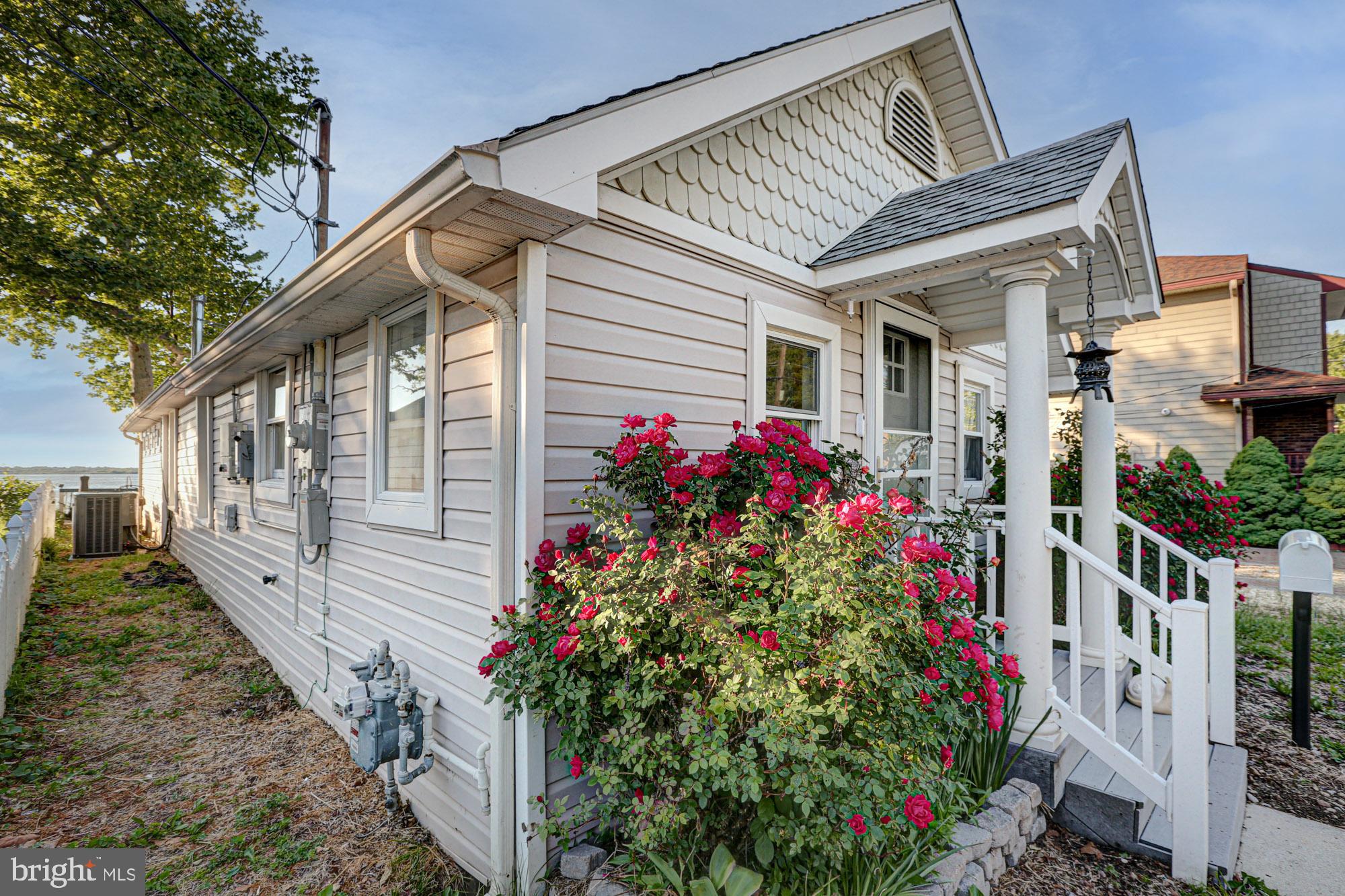 99 N RIVER DRIVE