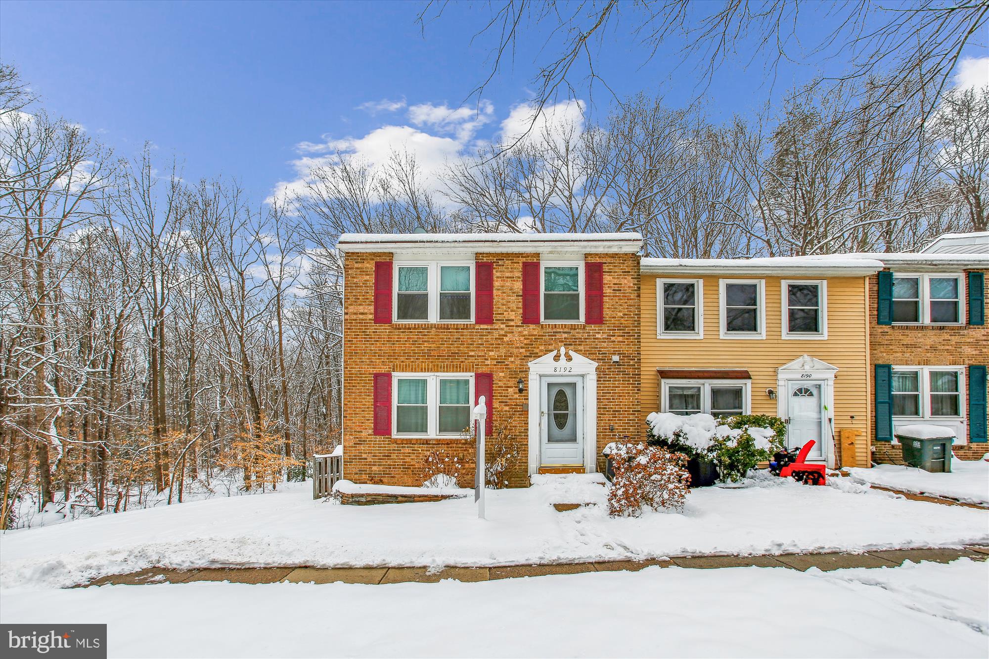 8192 CURVING CREEK COURT