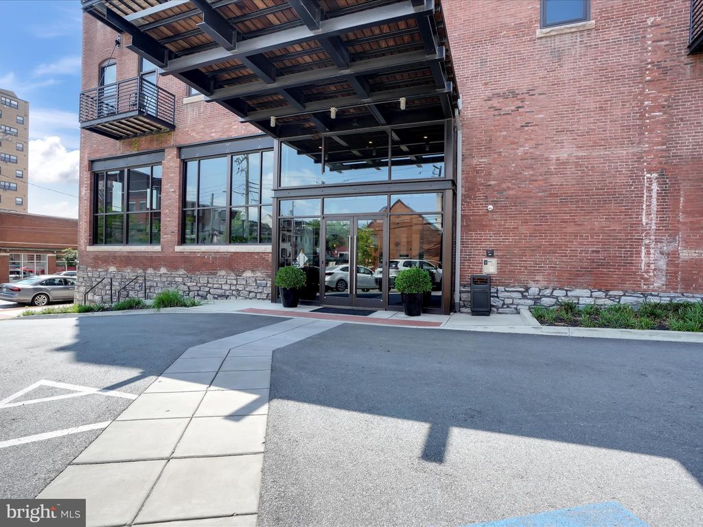 Photo of 41 W Lemon Street #202, LANCASTER, PA 17603 (MLS # PALA2072528)