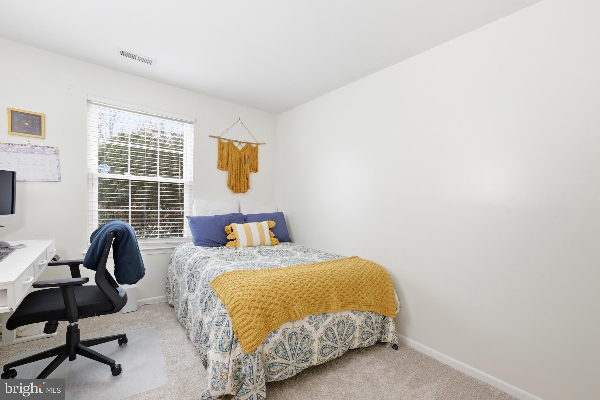 SAW MILL VALLEY - Residential