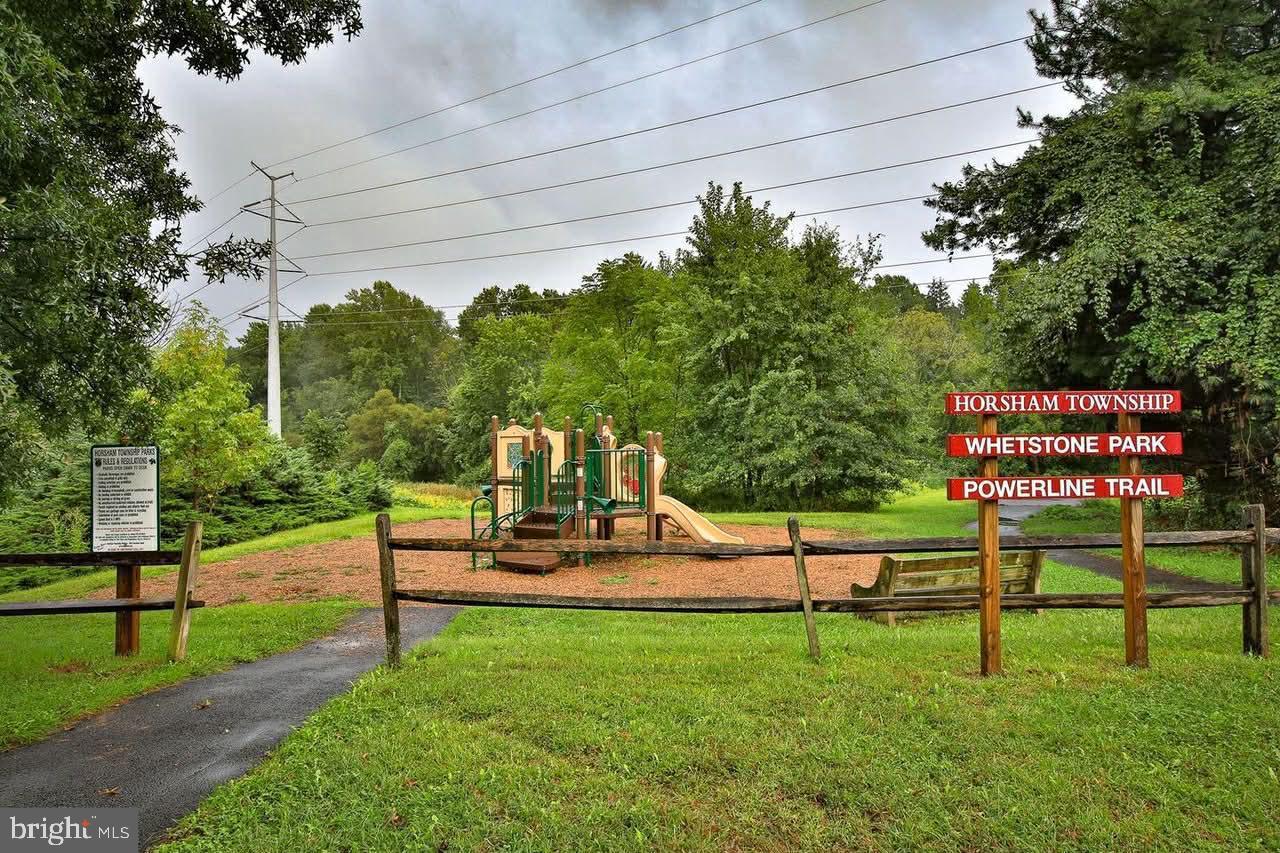 SAW MILL VALLEY - Residential