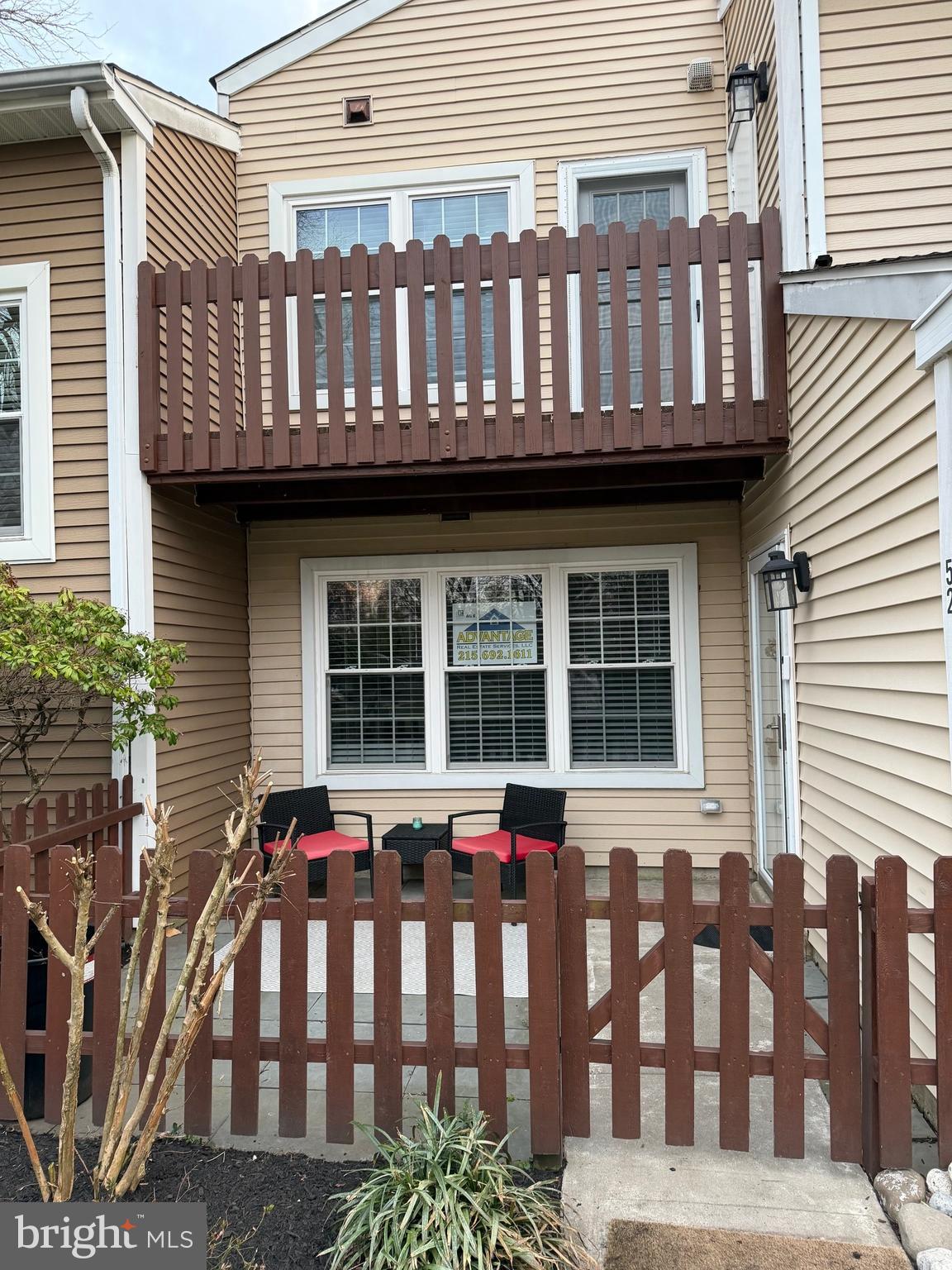 SAW MILL VALLEY - Residential