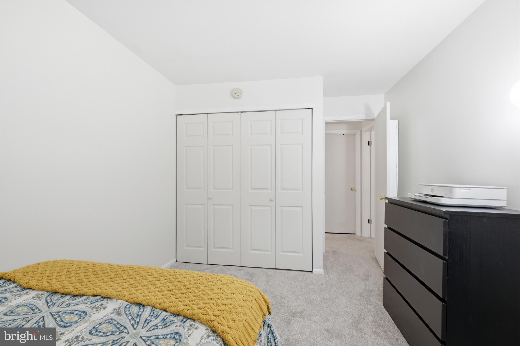 SAW MILL VALLEY - Residential