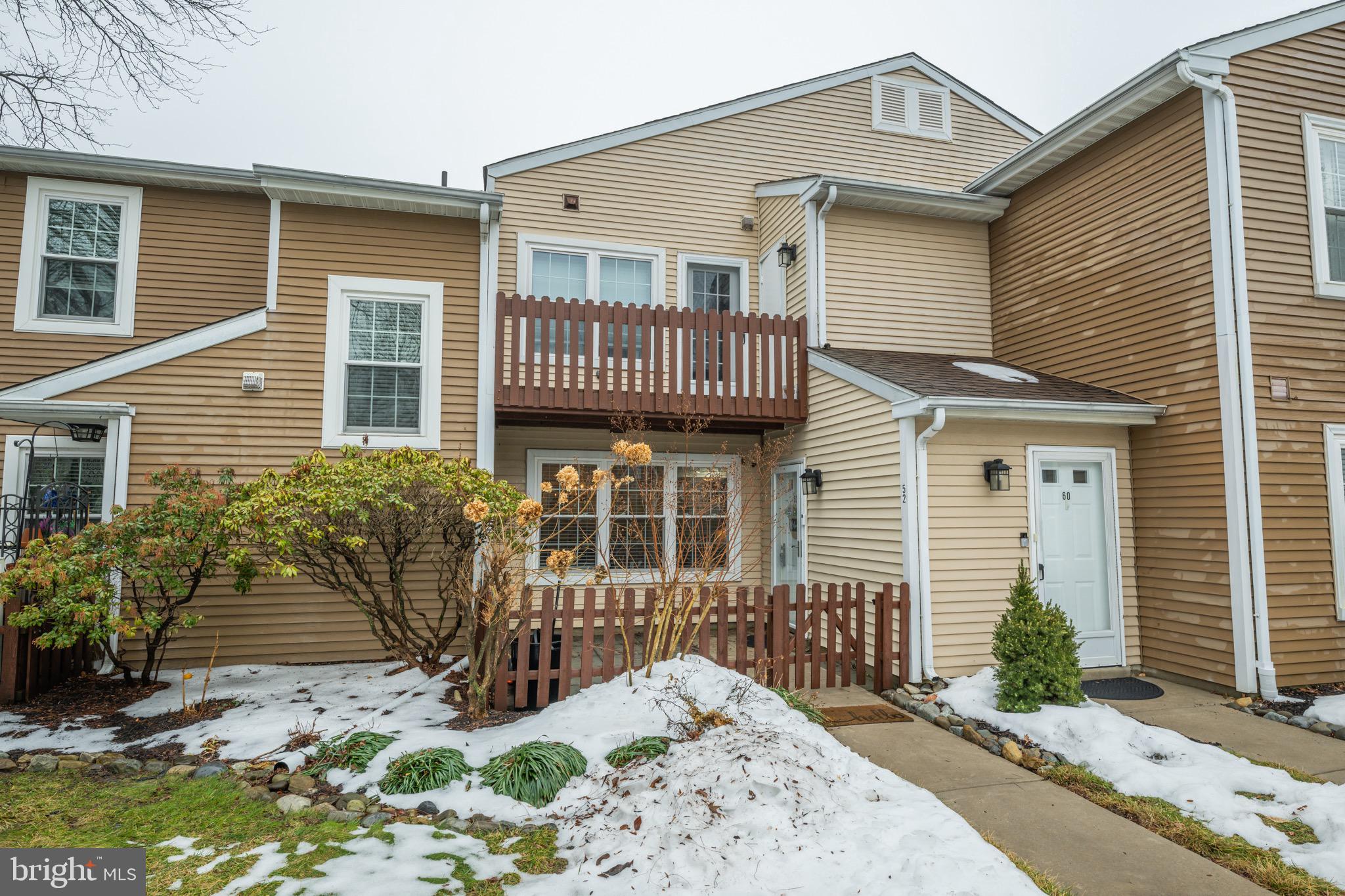 SAW MILL VALLEY - Residential