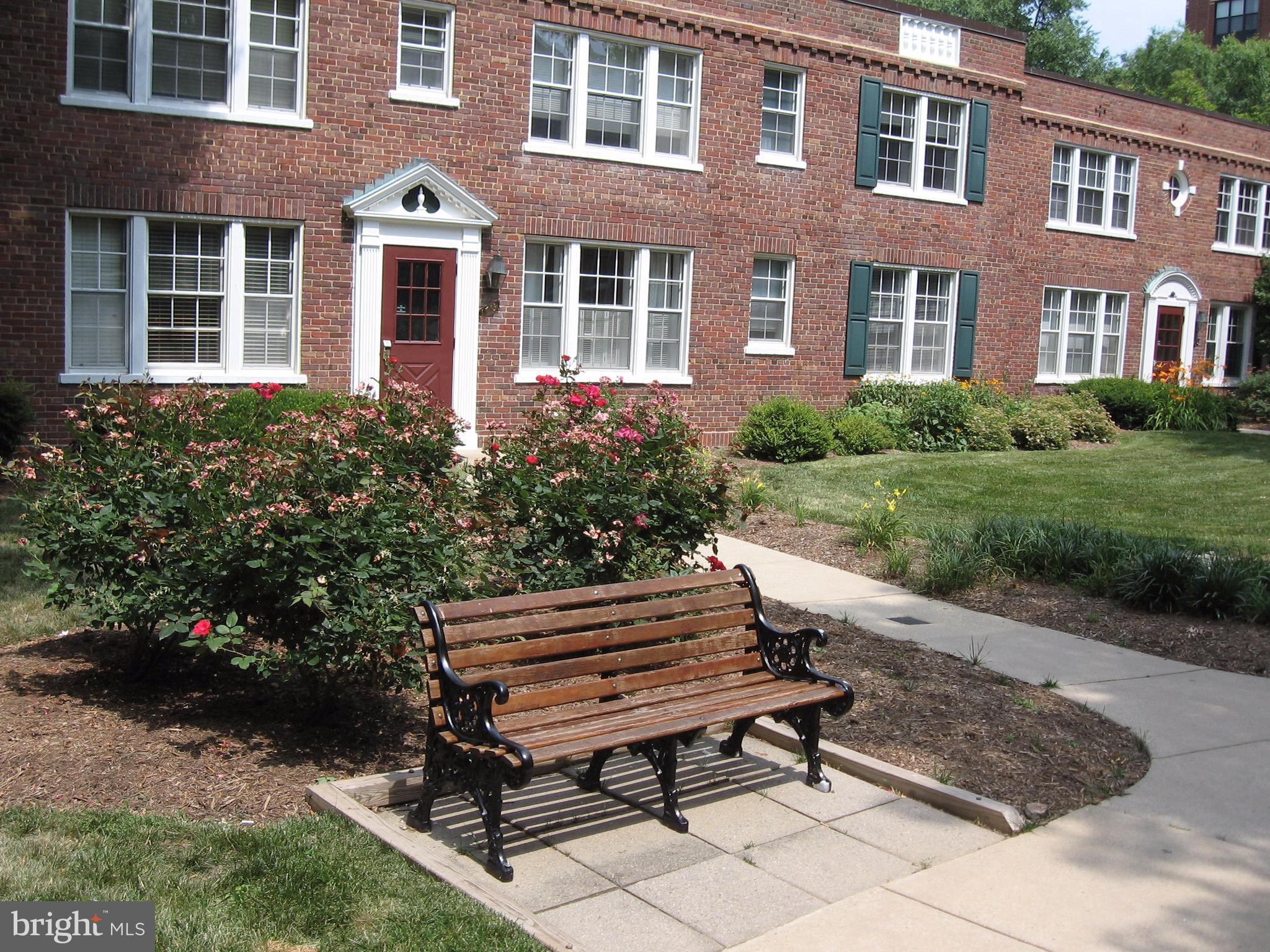 COLONIAL VILLAGE - Residential