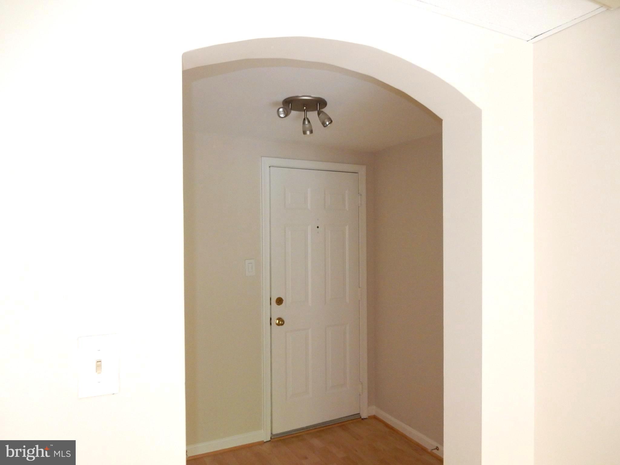 COLONIAL VILLAGE - Residential