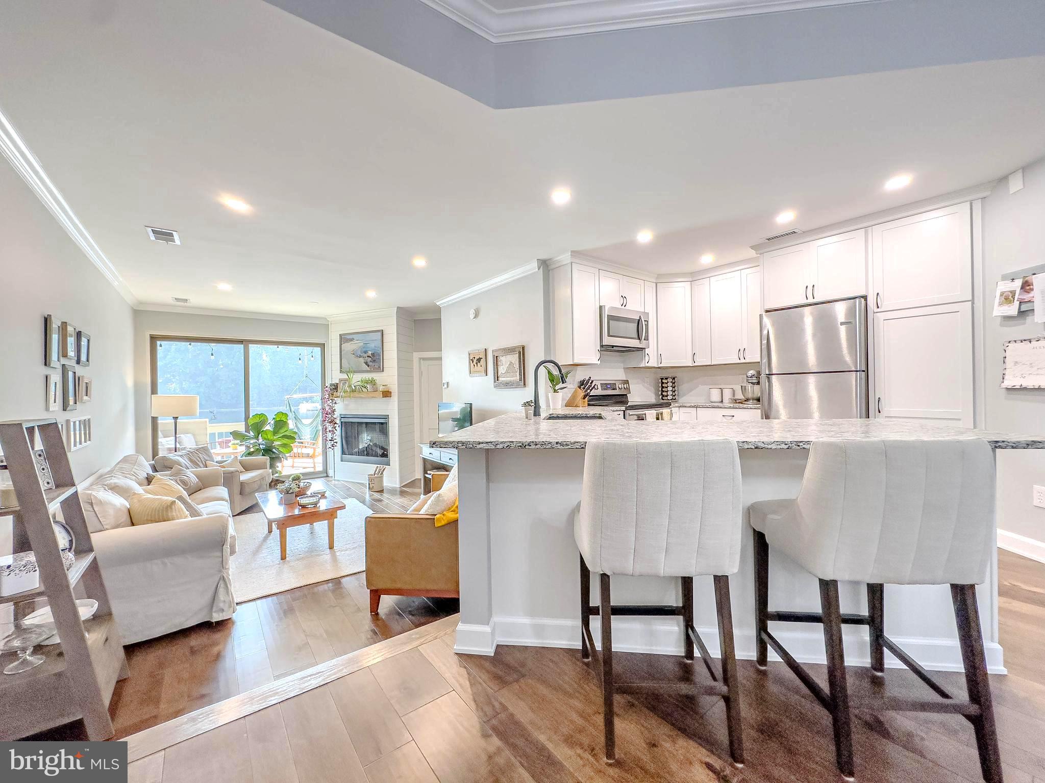 HARBOR POINT - Residential Lease