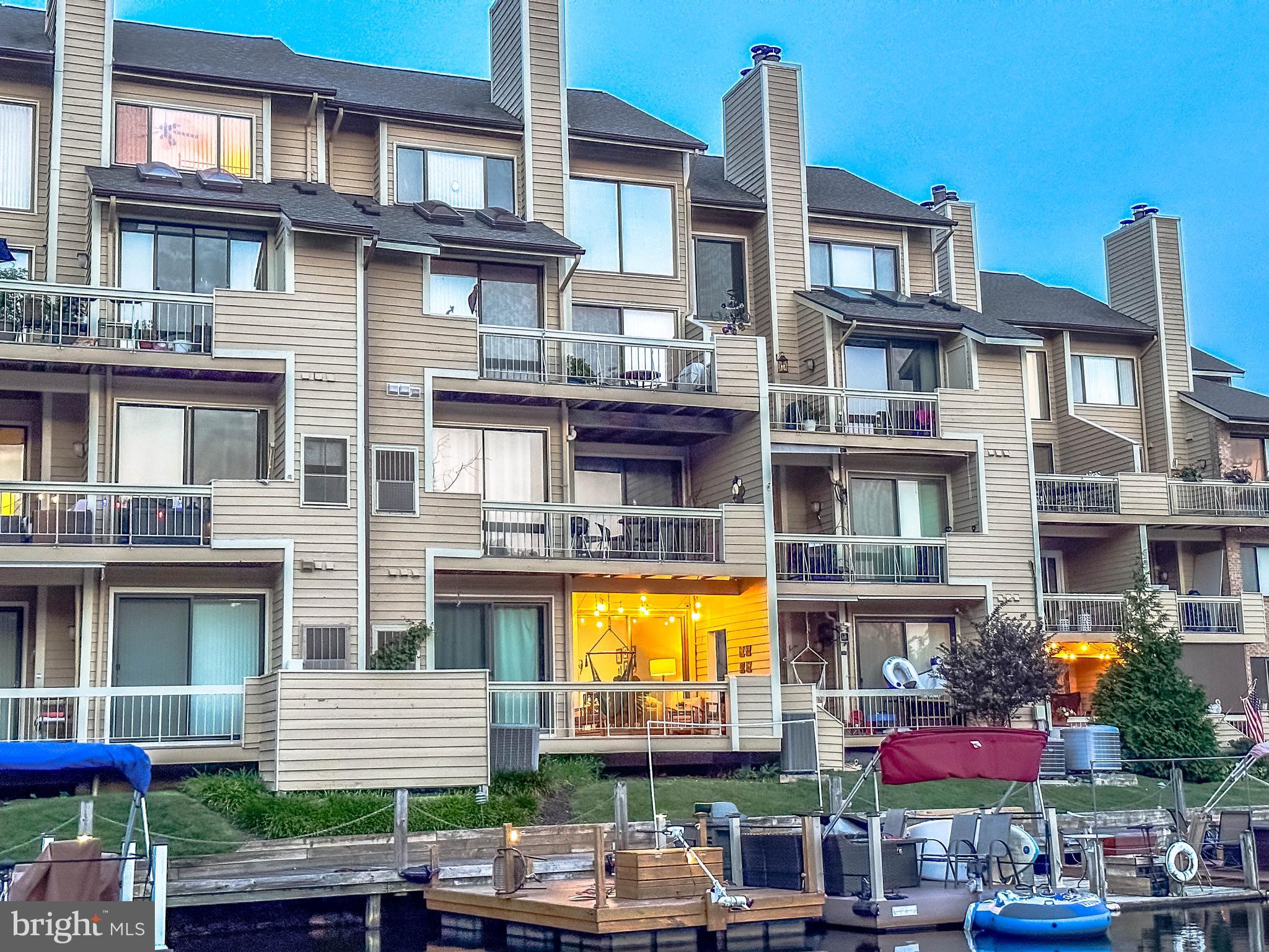 HARBOR POINT - Residential Lease