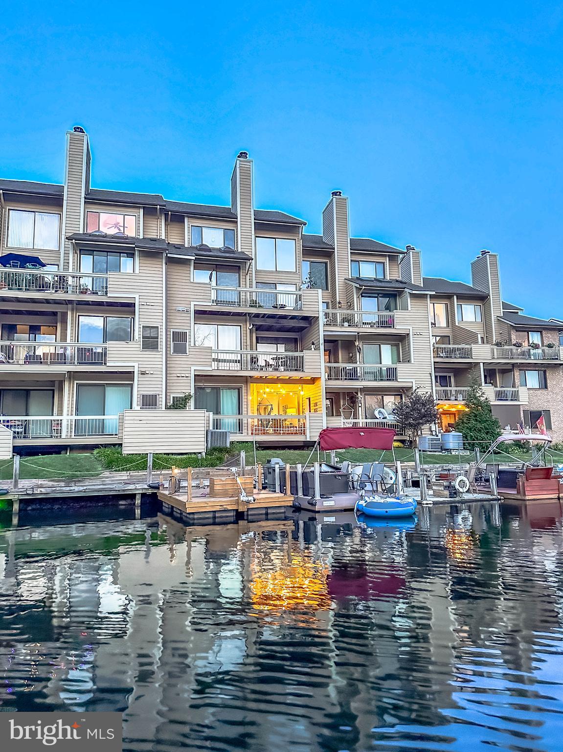 HARBOR POINT - Residential Lease