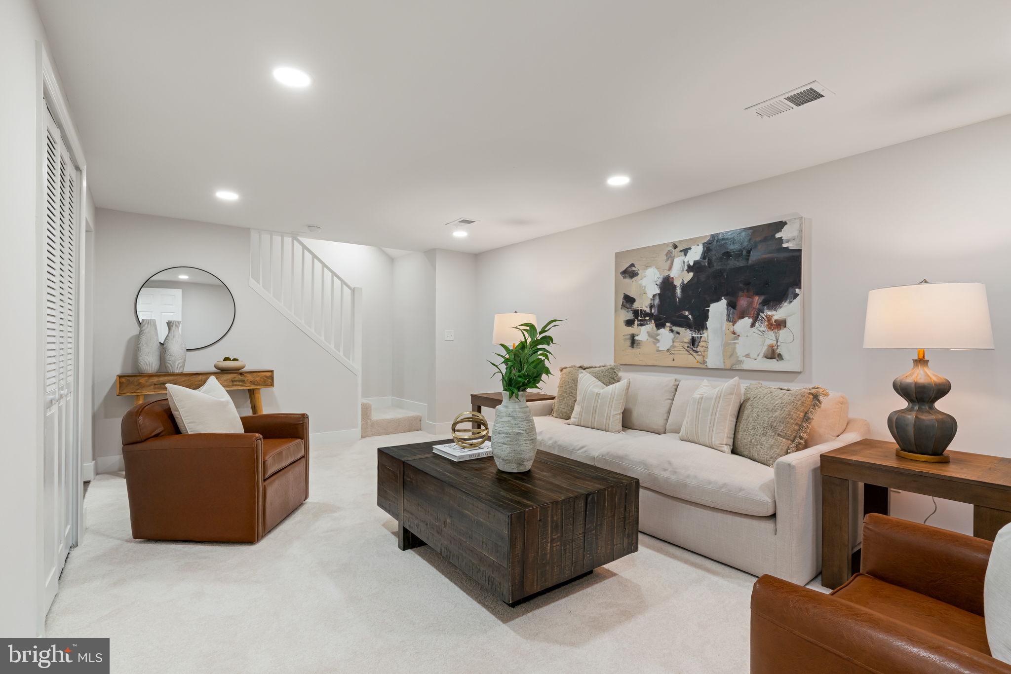 MEMORIAL HEIGHTS - Residential Lease