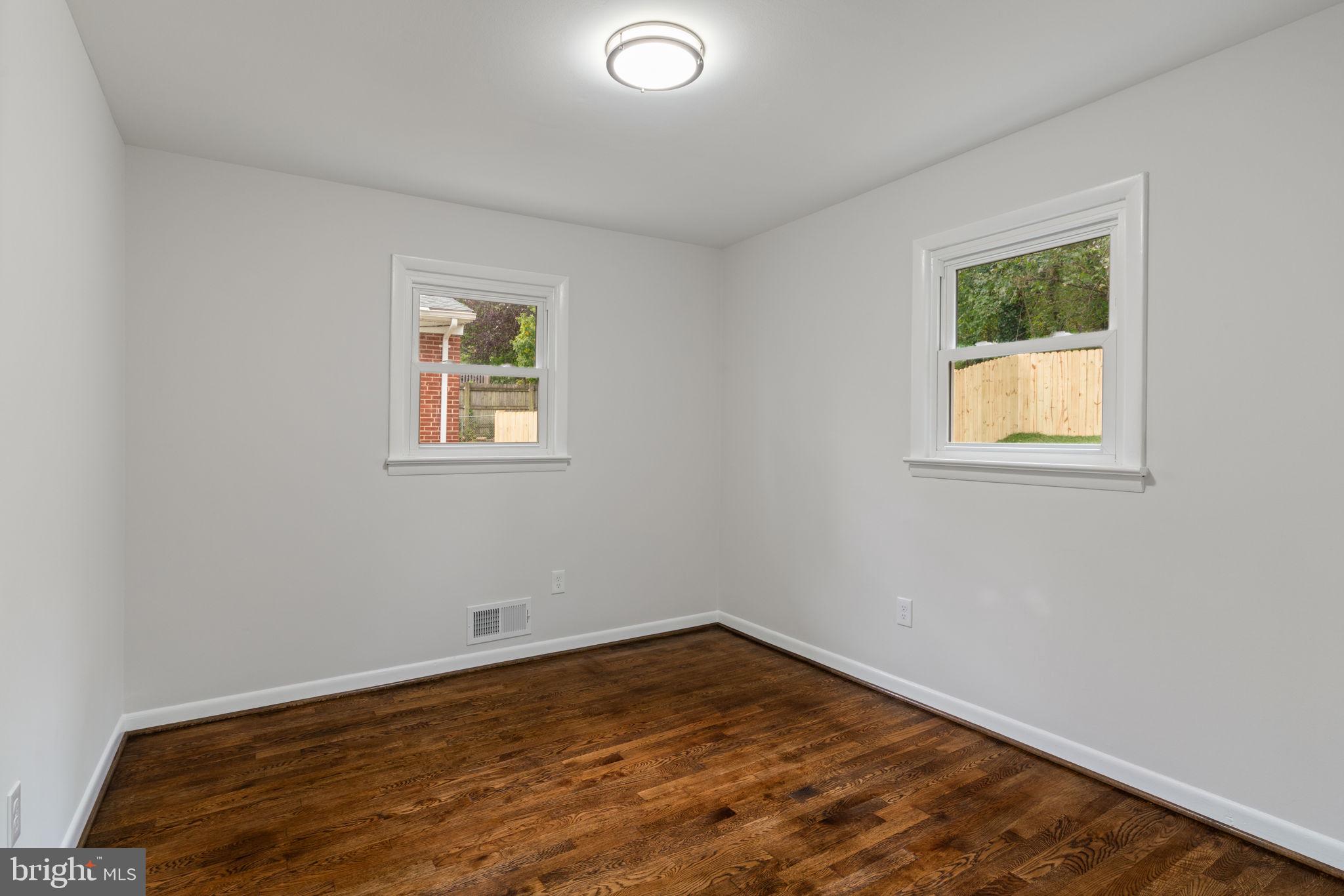 MEMORIAL HEIGHTS - Residential Lease