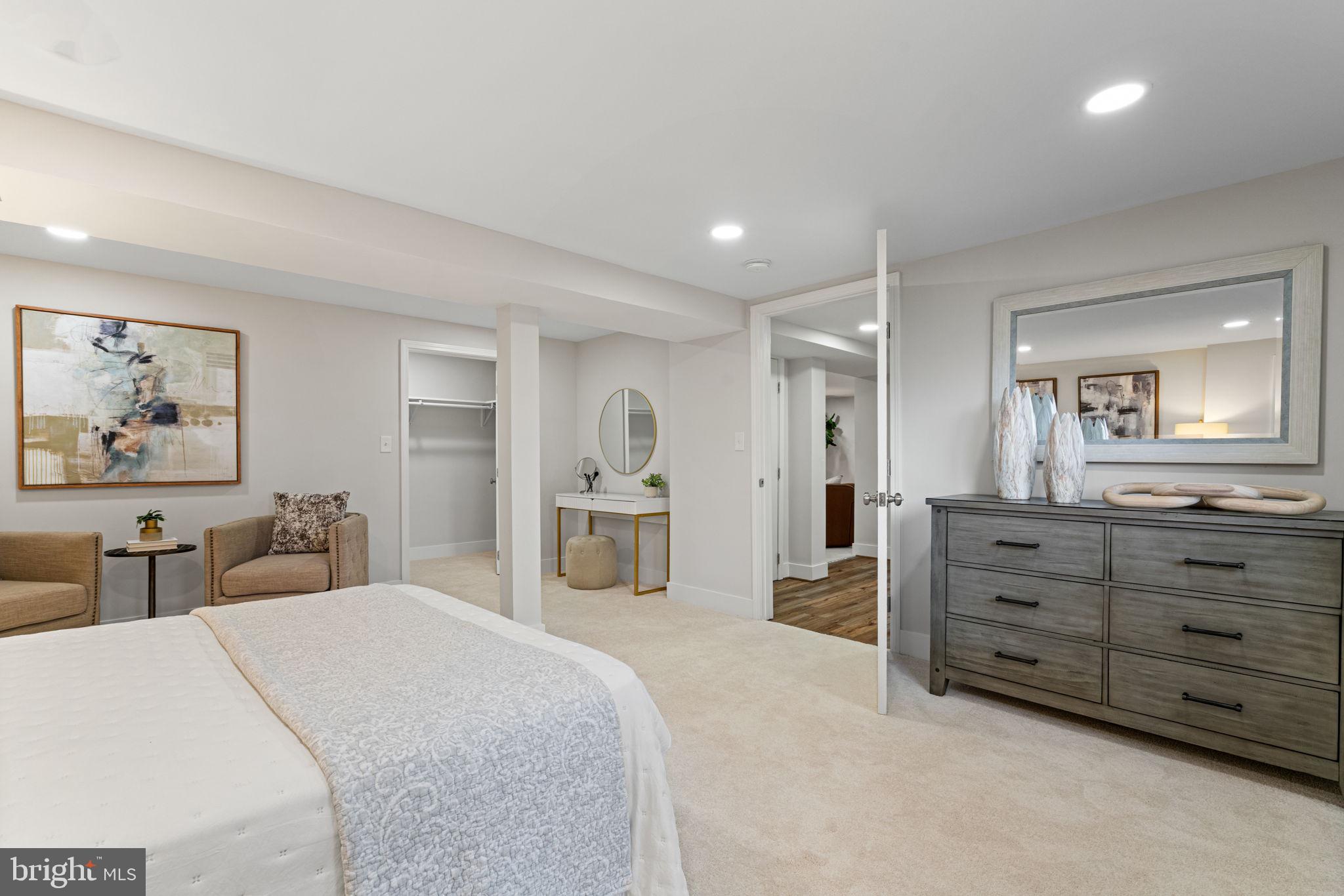 MEMORIAL HEIGHTS - Residential Lease