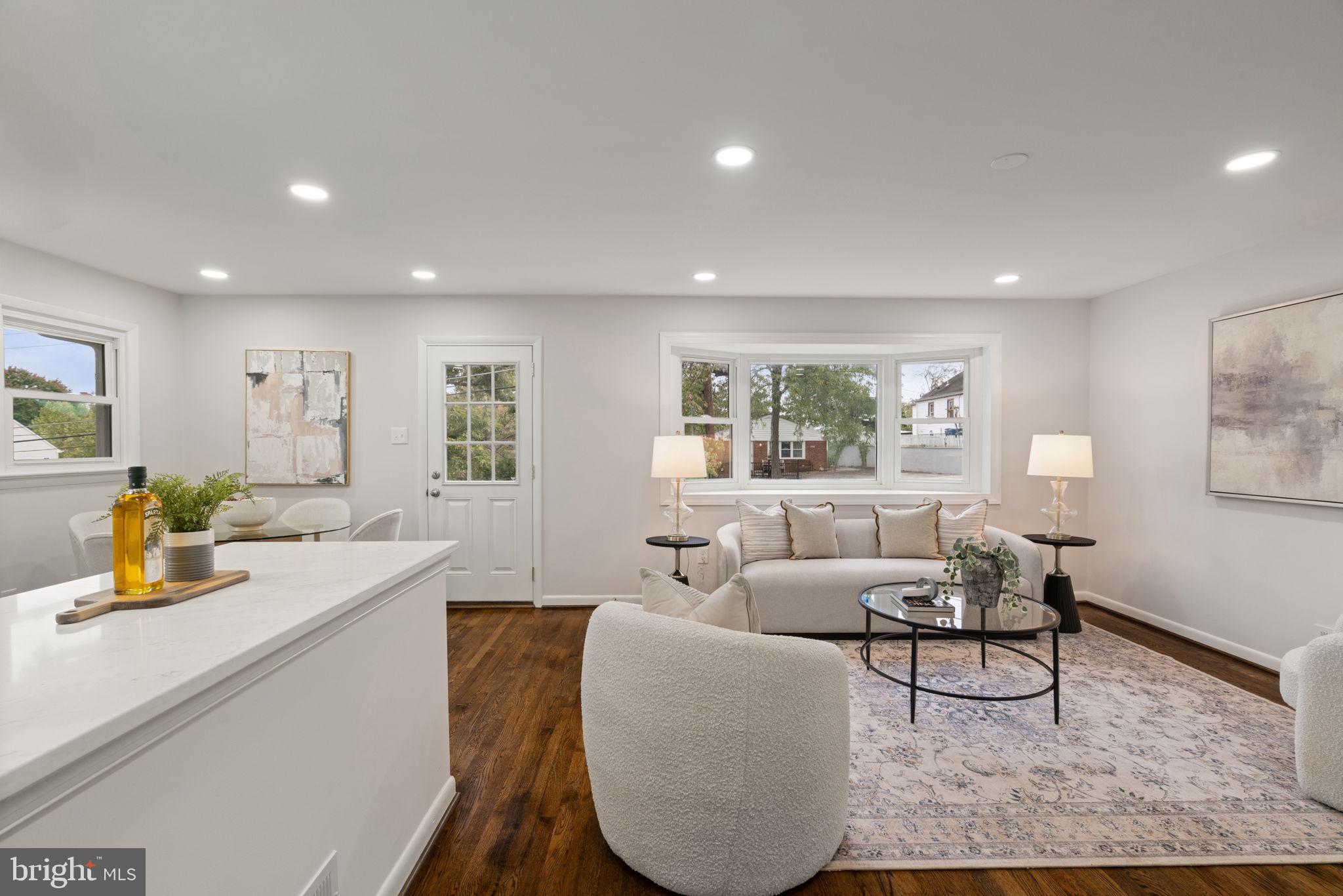 MEMORIAL HEIGHTS - Residential Lease