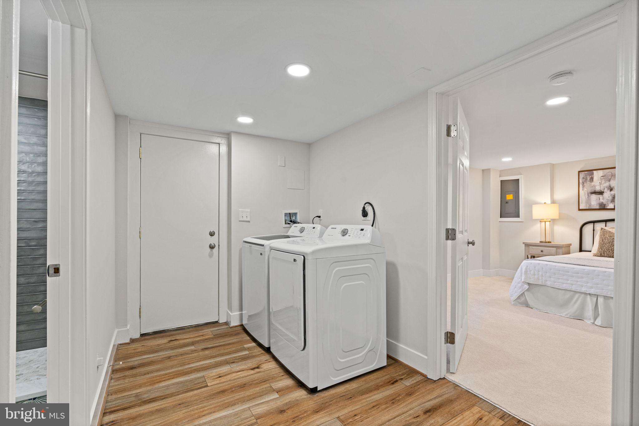 MEMORIAL HEIGHTS - Residential Lease