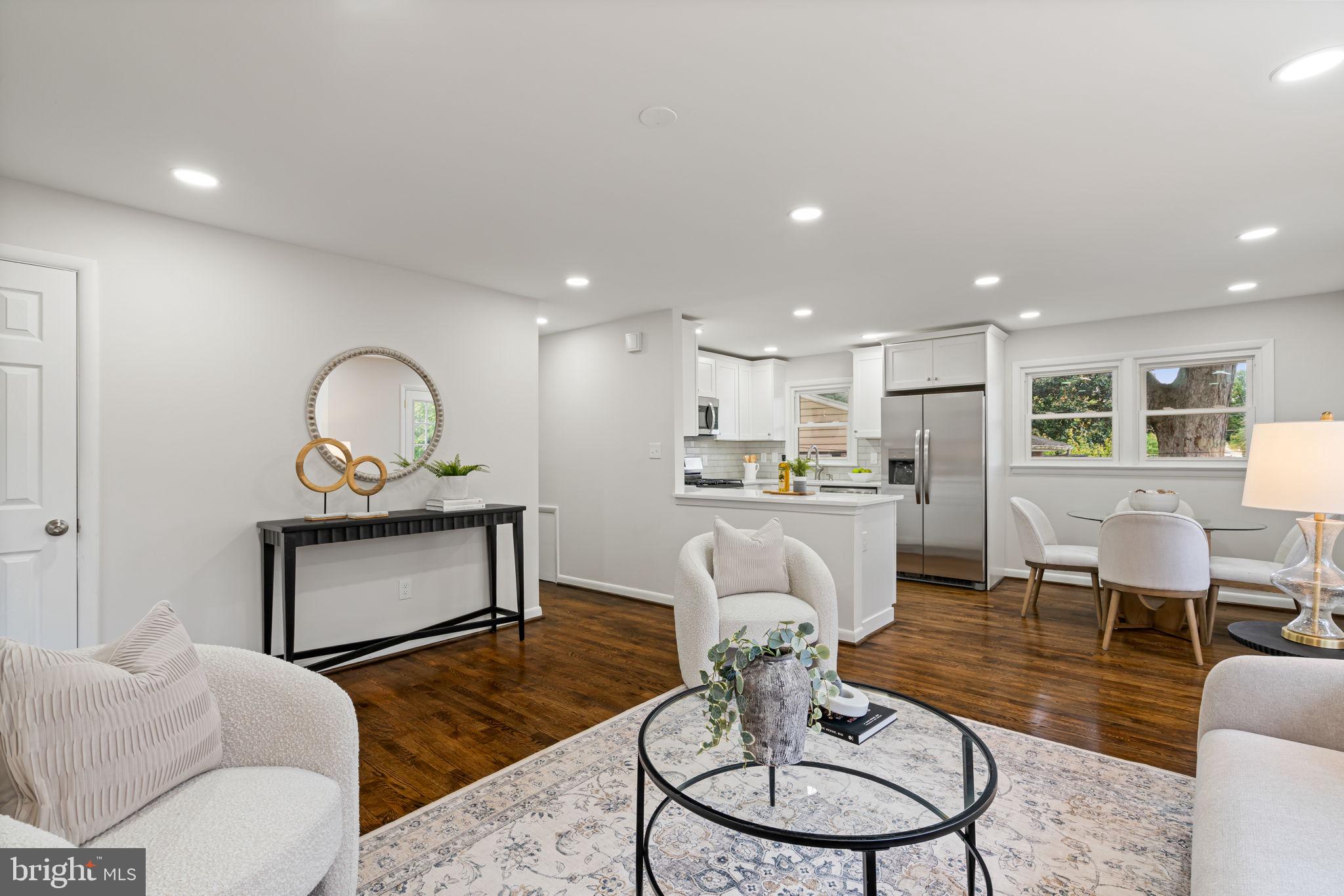 MEMORIAL HEIGHTS - Residential Lease