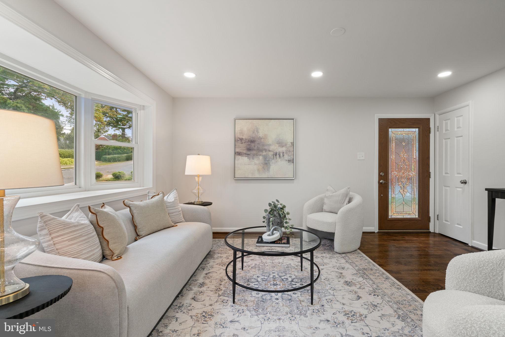 MEMORIAL HEIGHTS - Residential Lease