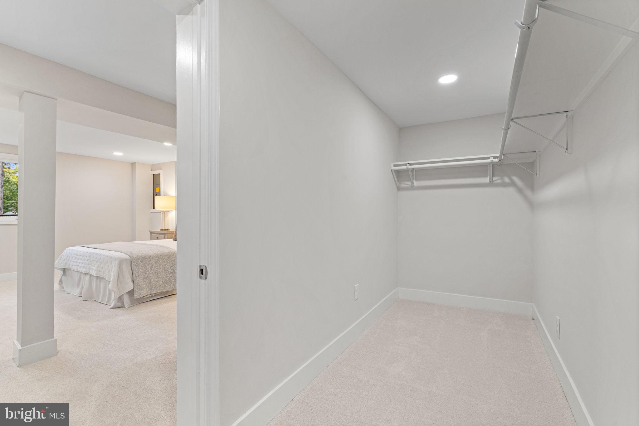 MEMORIAL HEIGHTS - Residential Lease