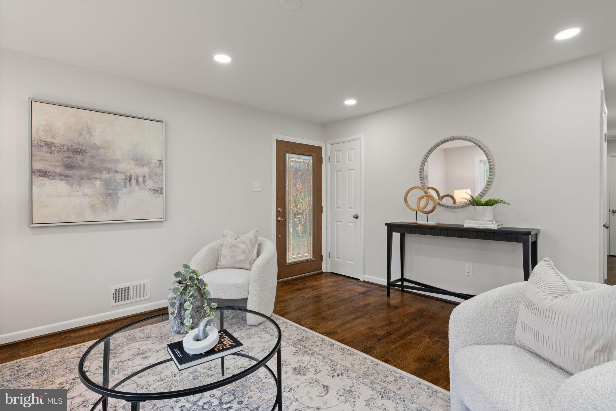 MEMORIAL HEIGHTS - Residential Lease