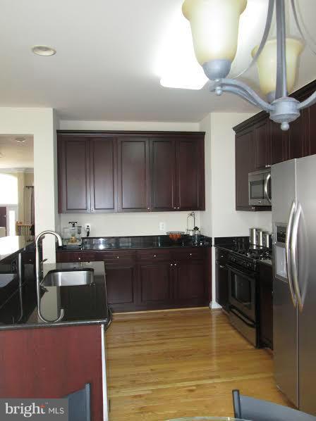 POTOMAC STATION - Residential