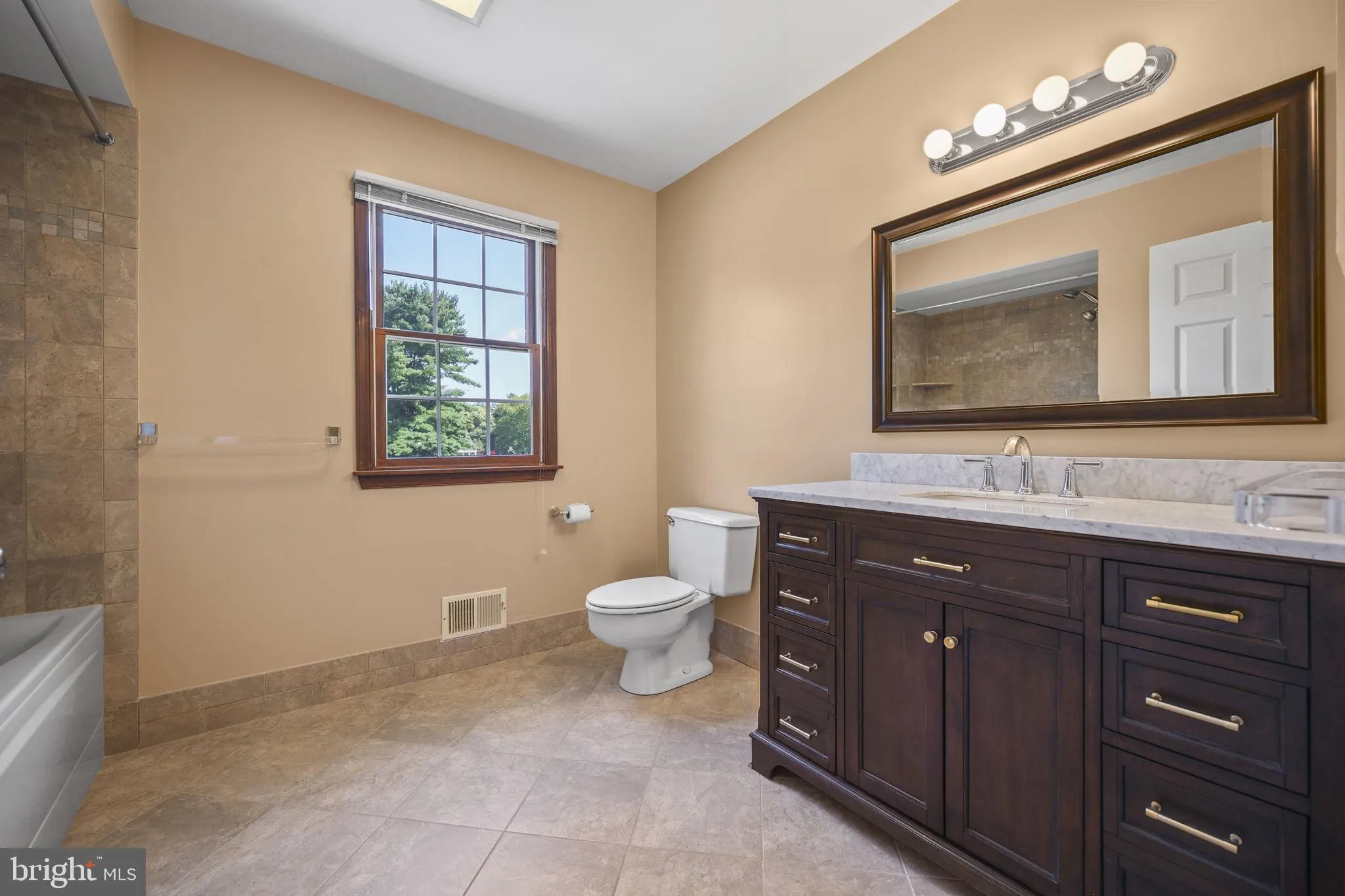 Princeton Junction, New Jersey 08550, United States, 4 Bedrooms Bedrooms, ,3 BathroomsBathrooms,Residential,Coming Soon,196112