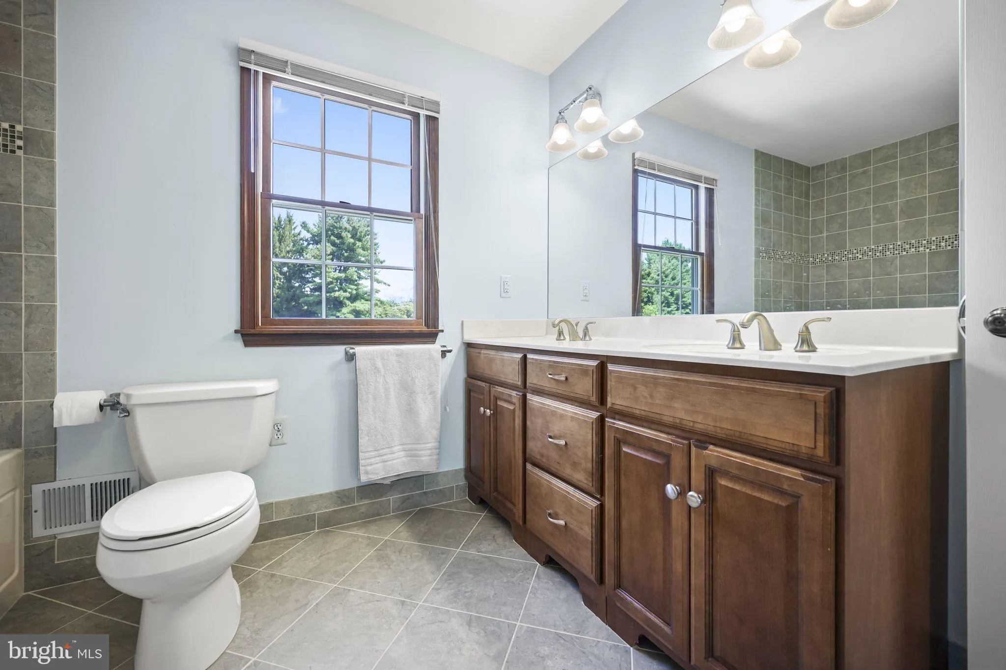 Princeton Junction, New Jersey 08550, United States, 4 Bedrooms Bedrooms, ,3 BathroomsBathrooms,Residential,Coming Soon,196112