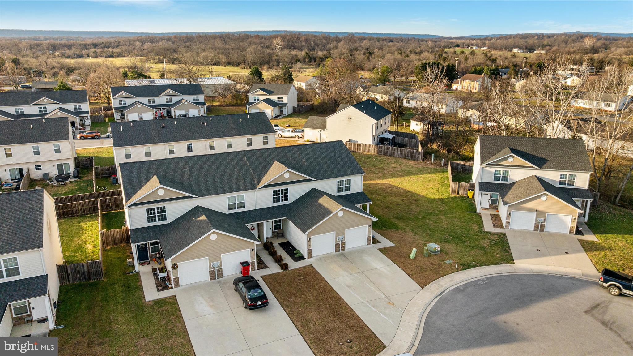 THE TOWNES OF RIDGEWAY - Residential