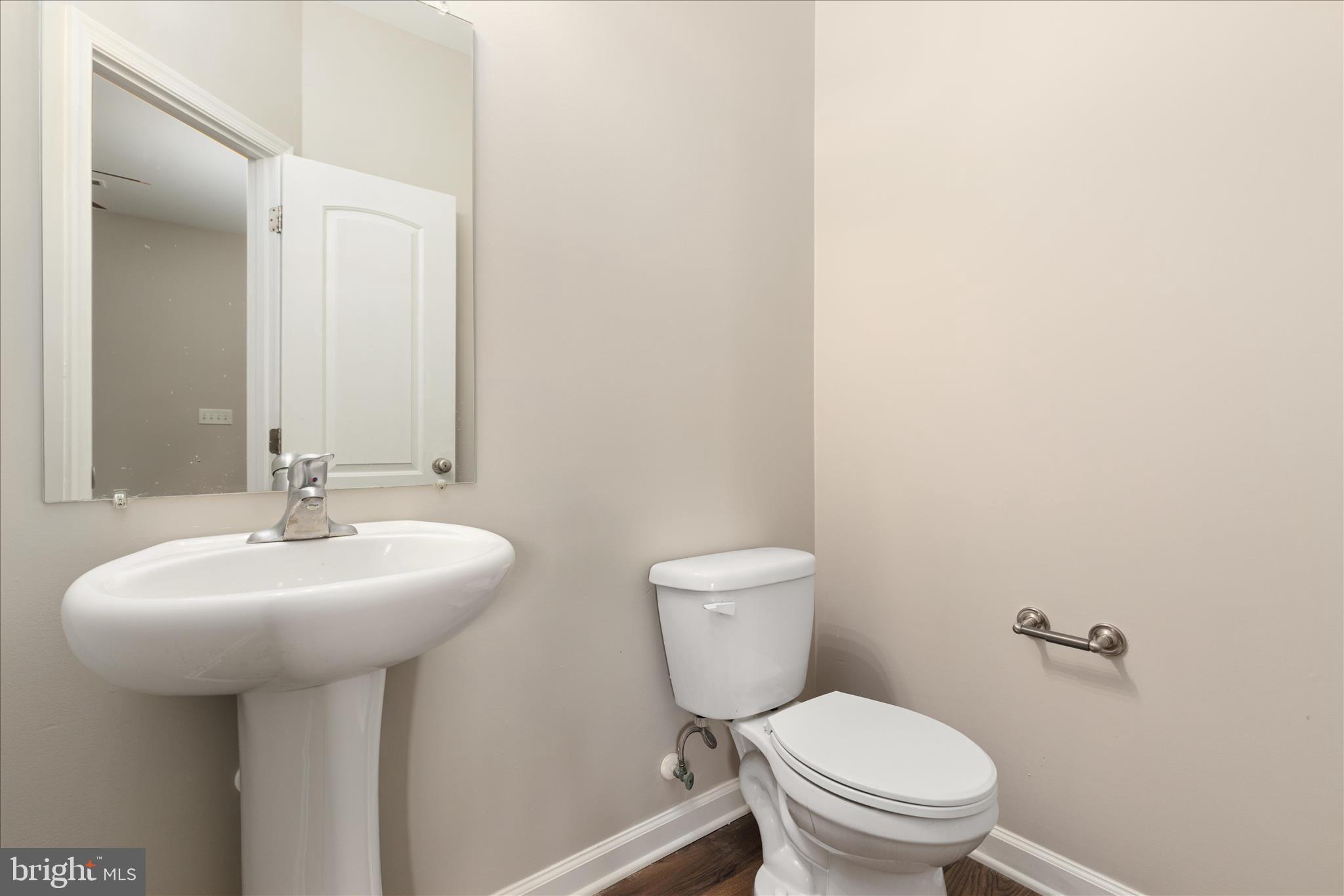 THE TOWNES OF RIDGEWAY - Residential