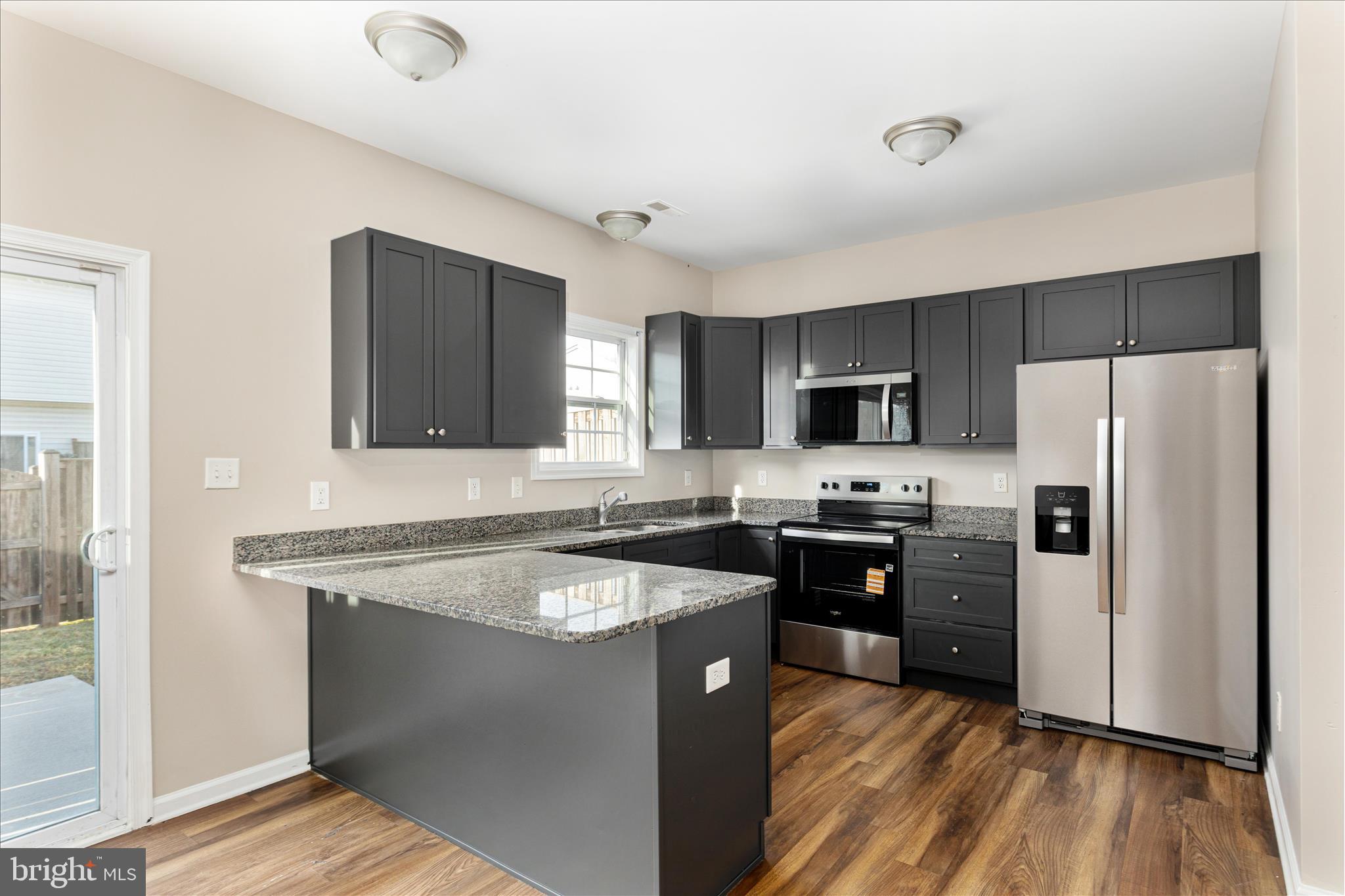 THE TOWNES OF RIDGEWAY - Residential