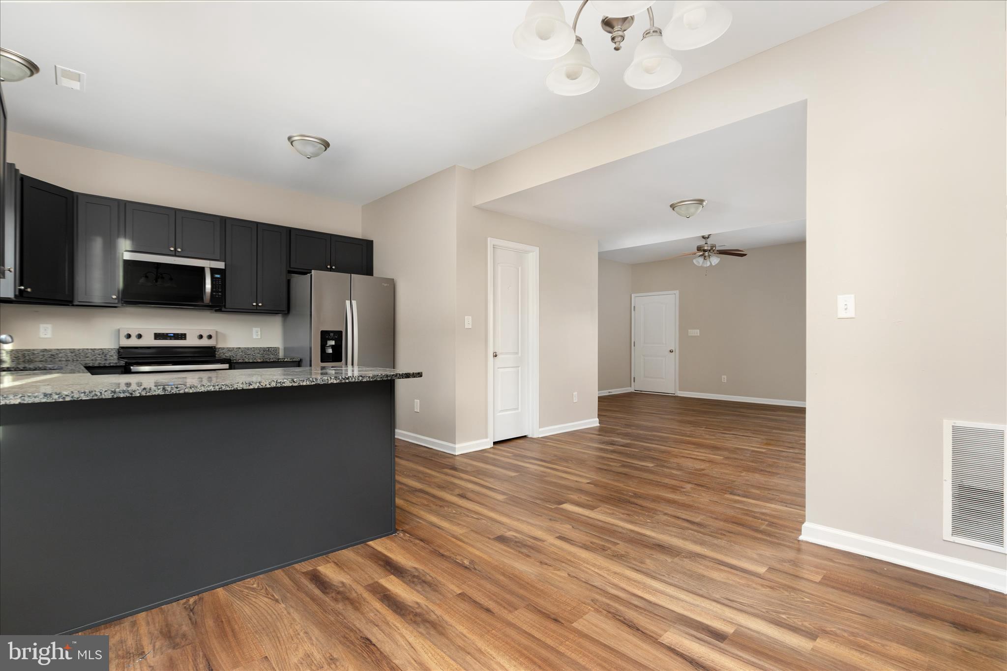 THE TOWNES OF RIDGEWAY - Residential