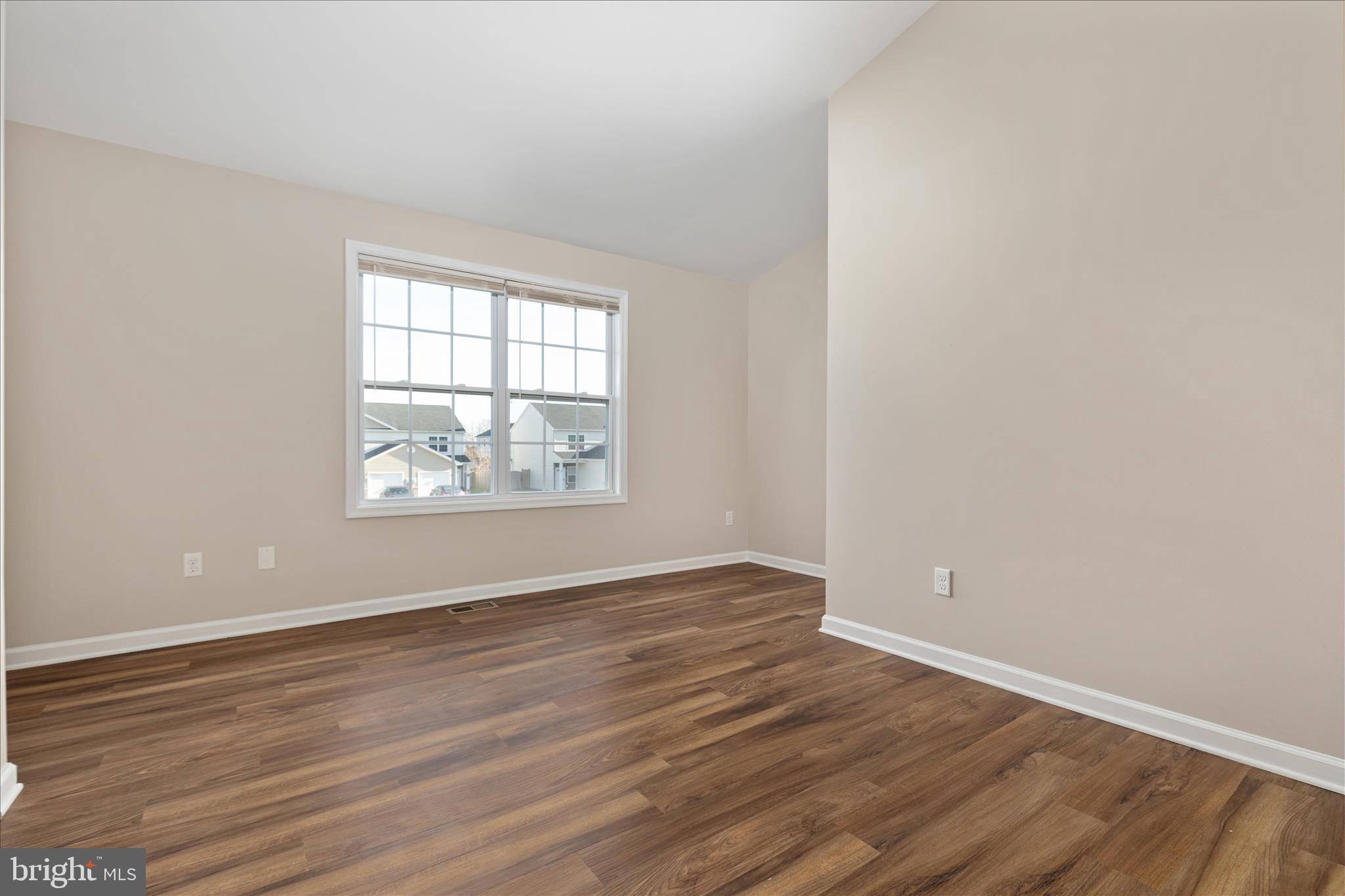 THE TOWNES OF RIDGEWAY - Residential