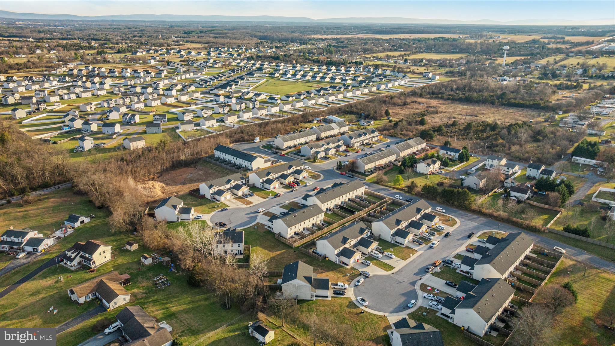 THE TOWNES OF RIDGEWAY - Residential