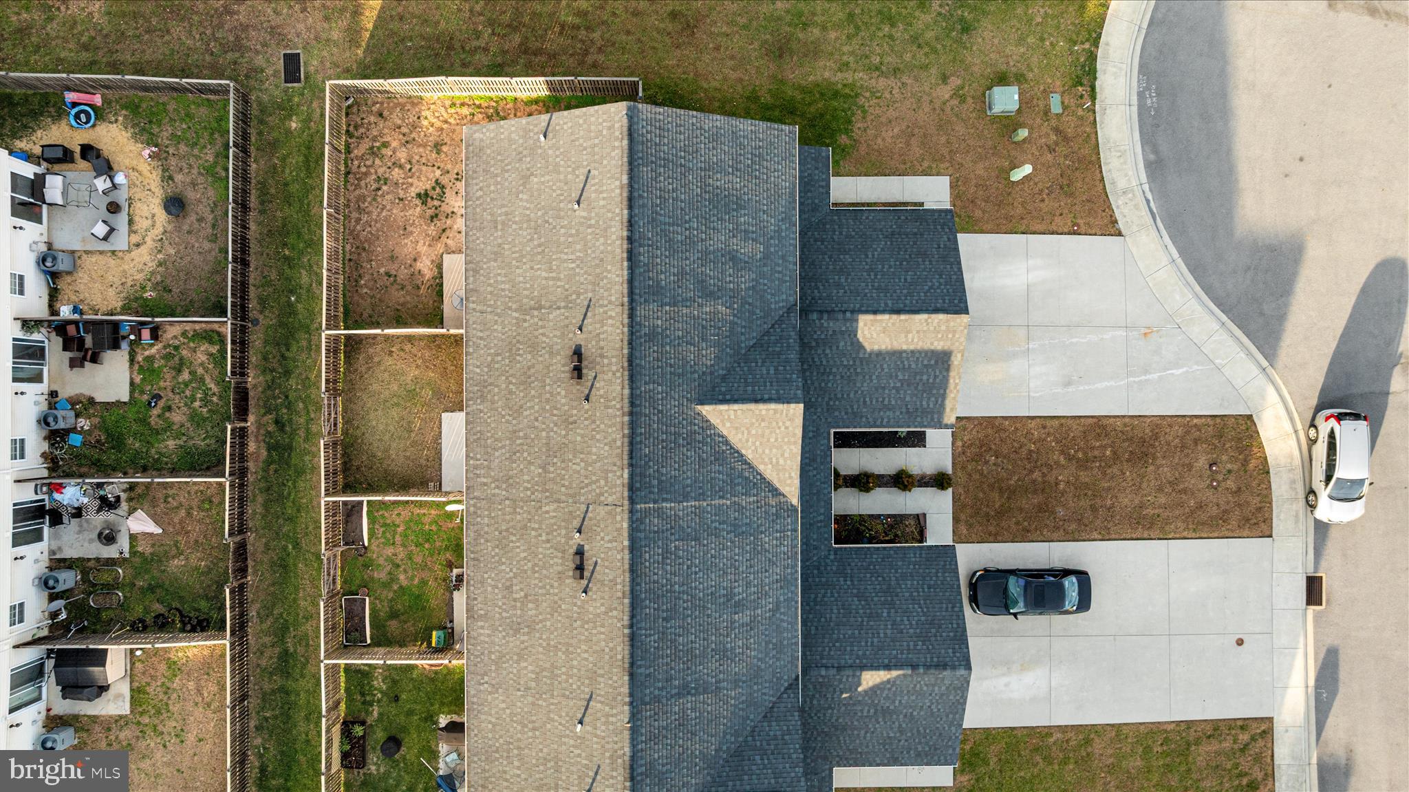 THE TOWNES OF RIDGEWAY - Residential