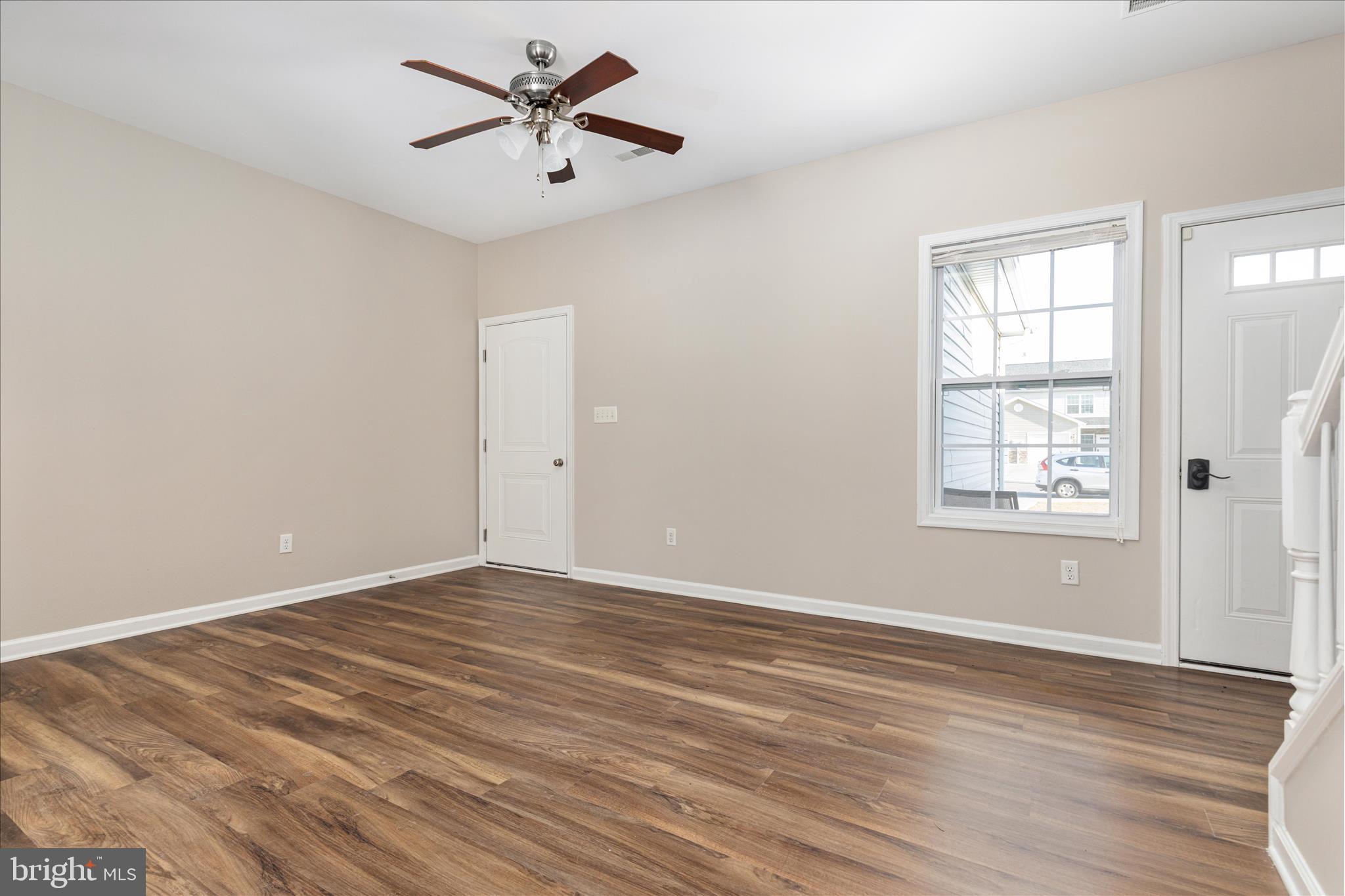 THE TOWNES OF RIDGEWAY - Residential