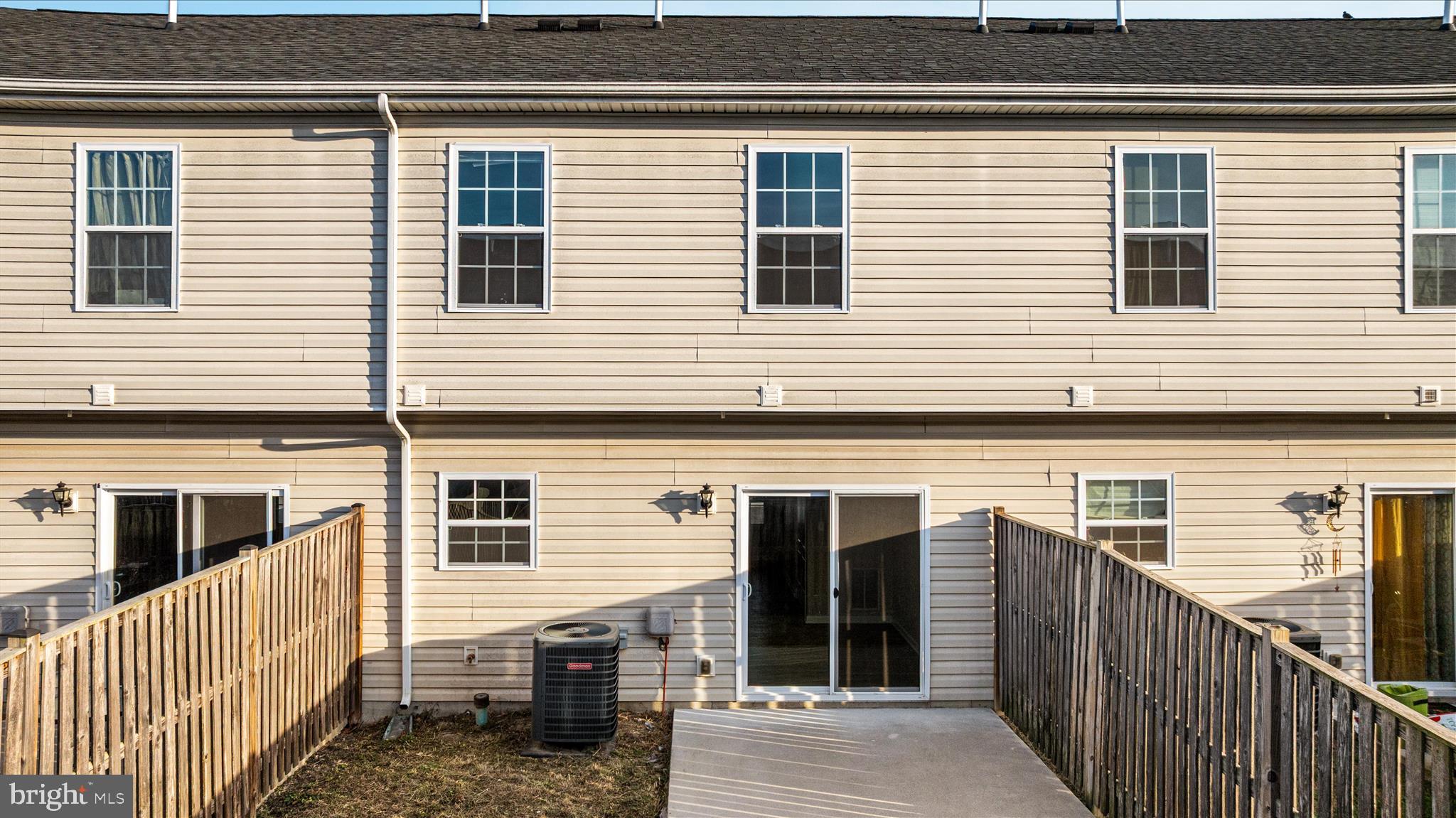 THE TOWNES OF RIDGEWAY - Residential