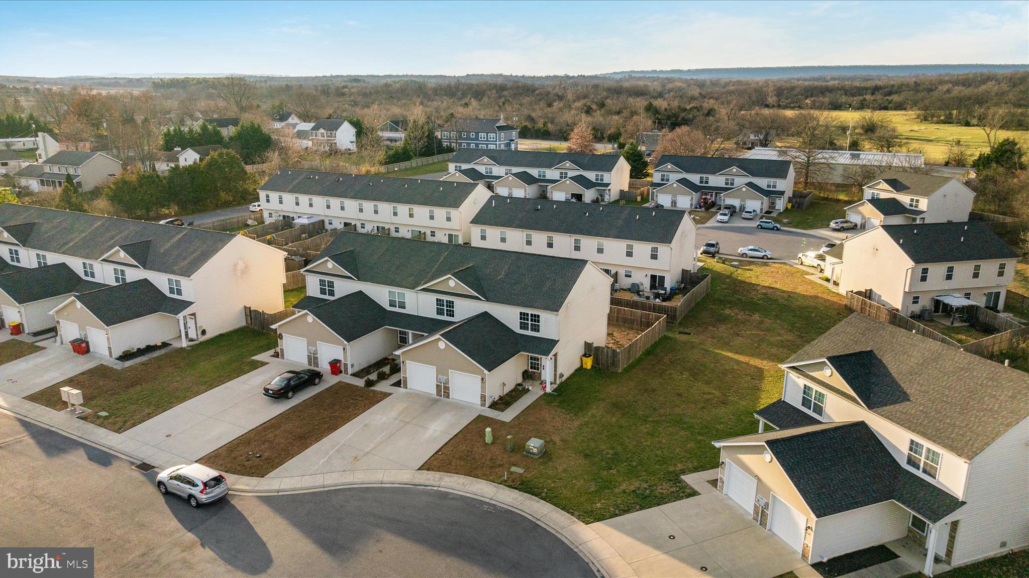 THE TOWNES OF RIDGEWAY - Residential