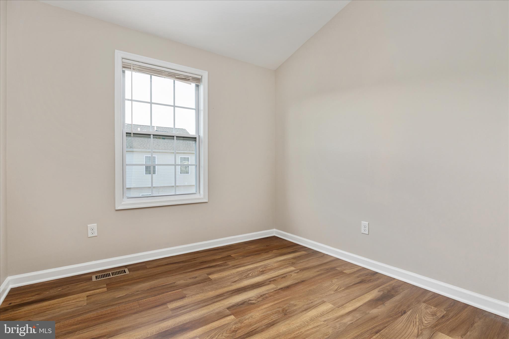 THE TOWNES OF RIDGEWAY - Residential