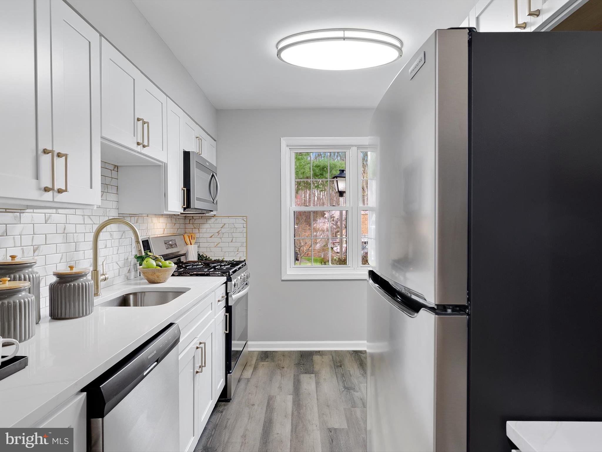 PLYMOUTH GARDENS - Residential