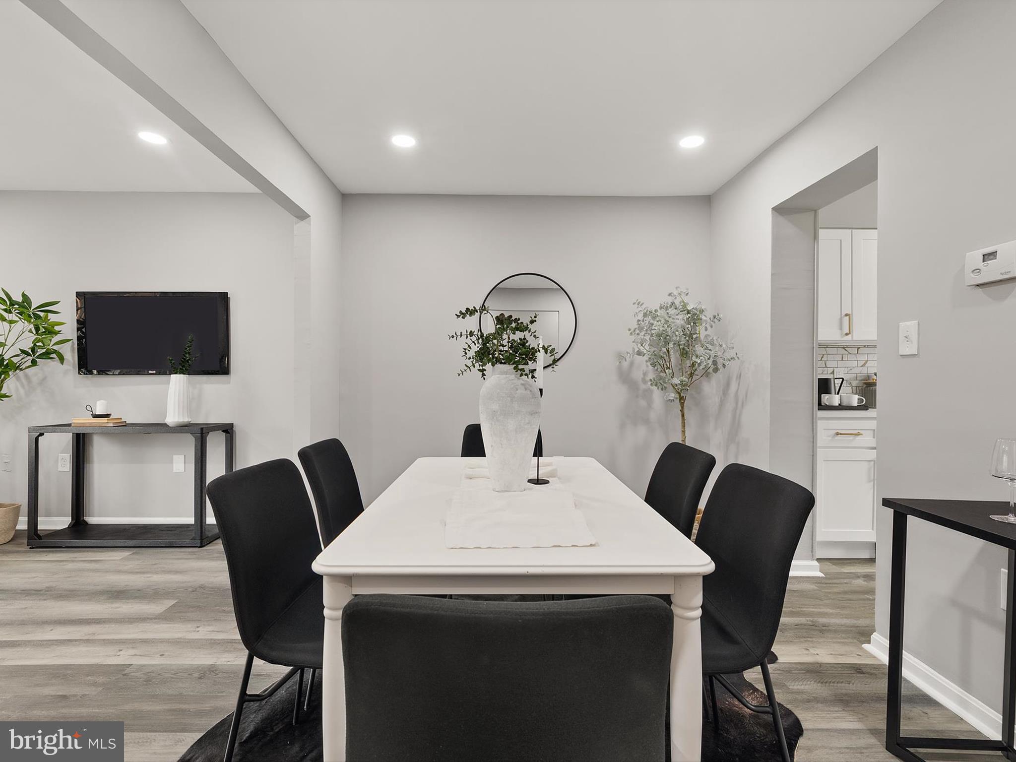 PLYMOUTH GARDENS - Residential