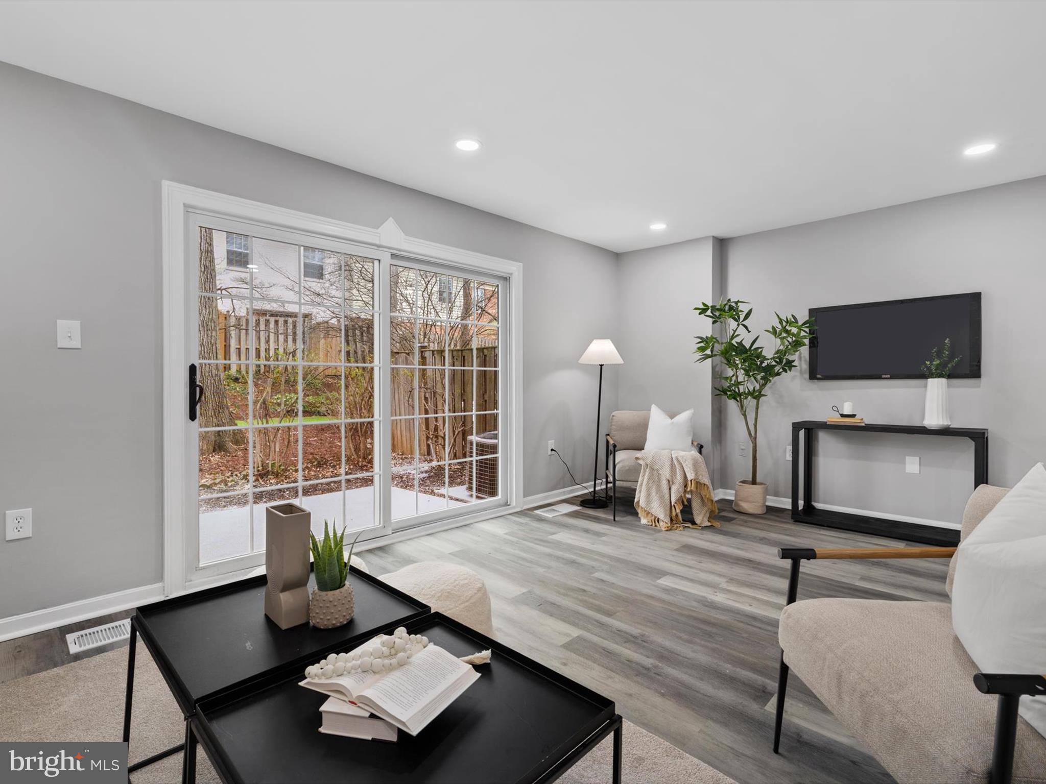 PLYMOUTH GARDENS - Residential