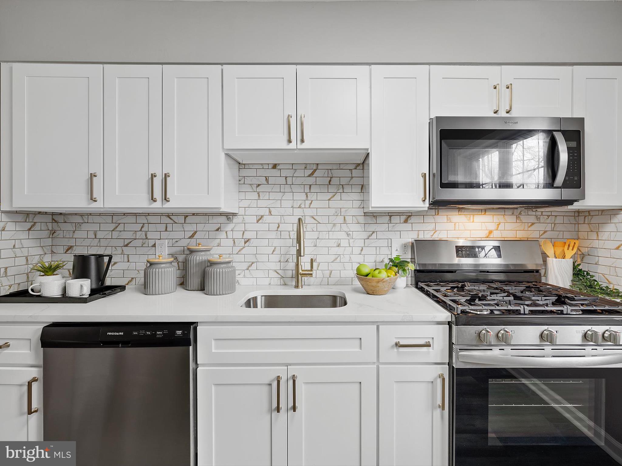 PLYMOUTH GARDENS - Residential