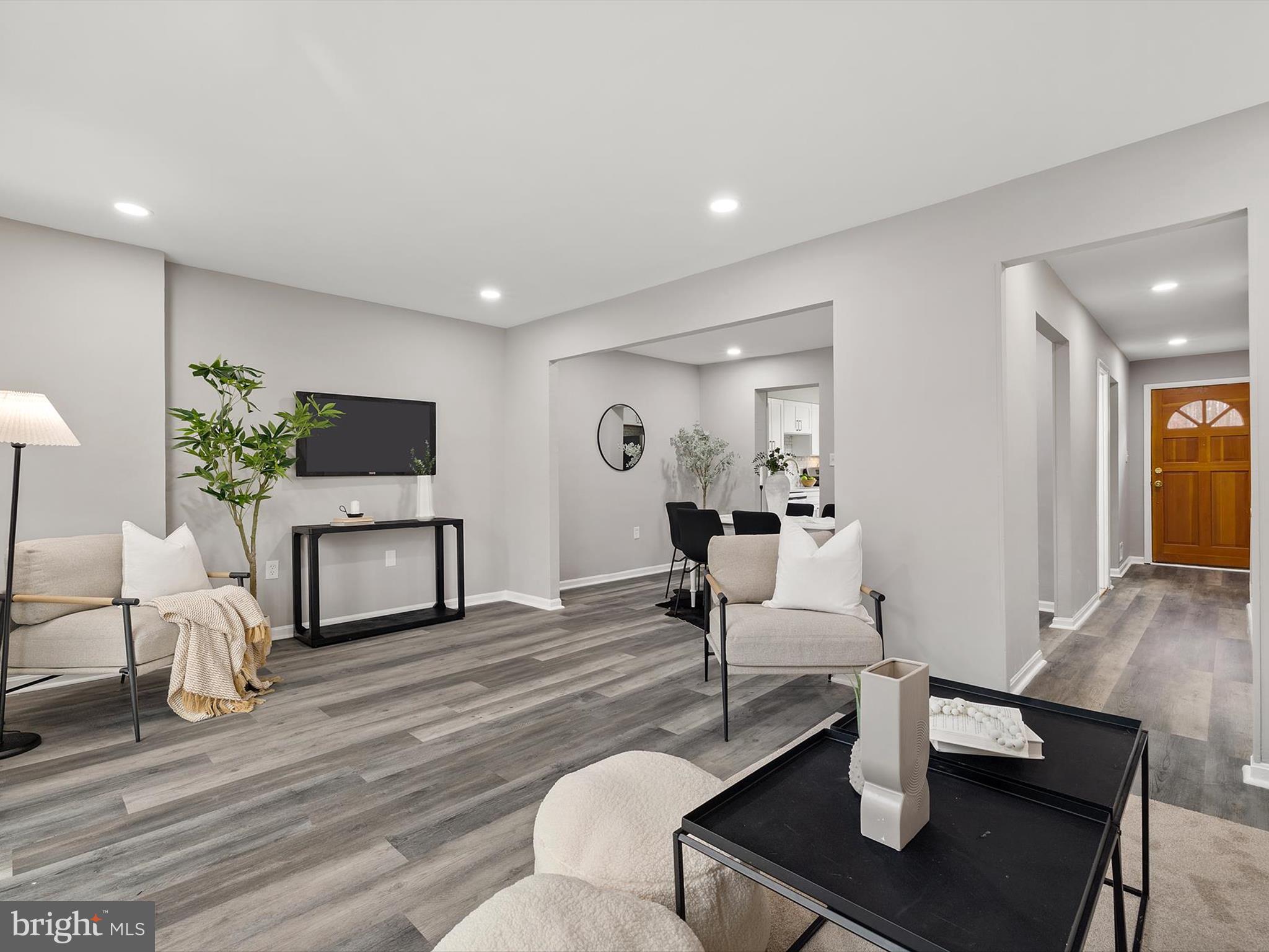 PLYMOUTH GARDENS - Residential