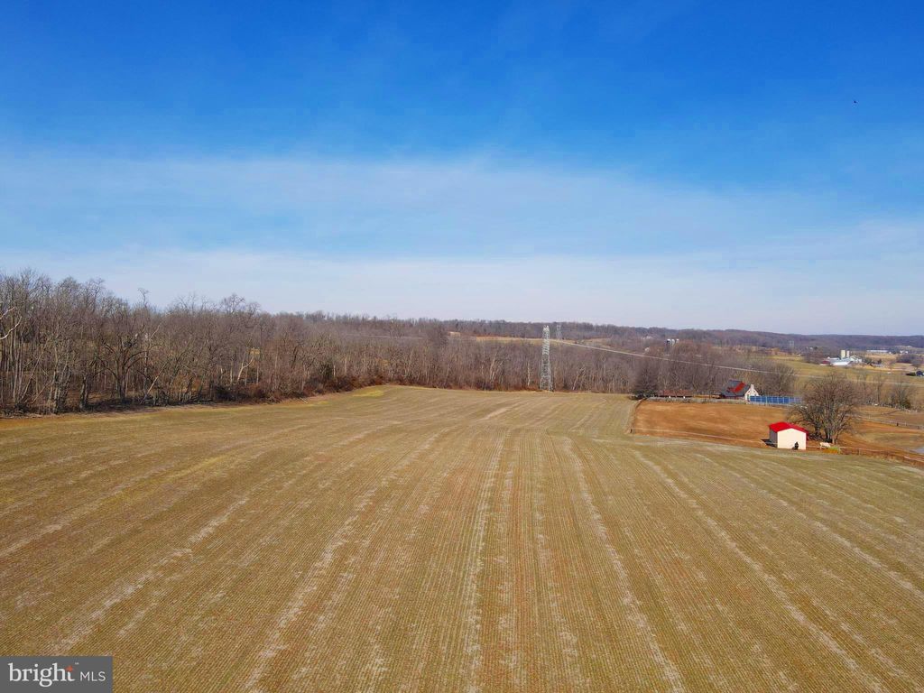 Photo of 243 Boulder Lane, ELIZABETHTOWN, PA 17022 (MLS # PALA2066106)