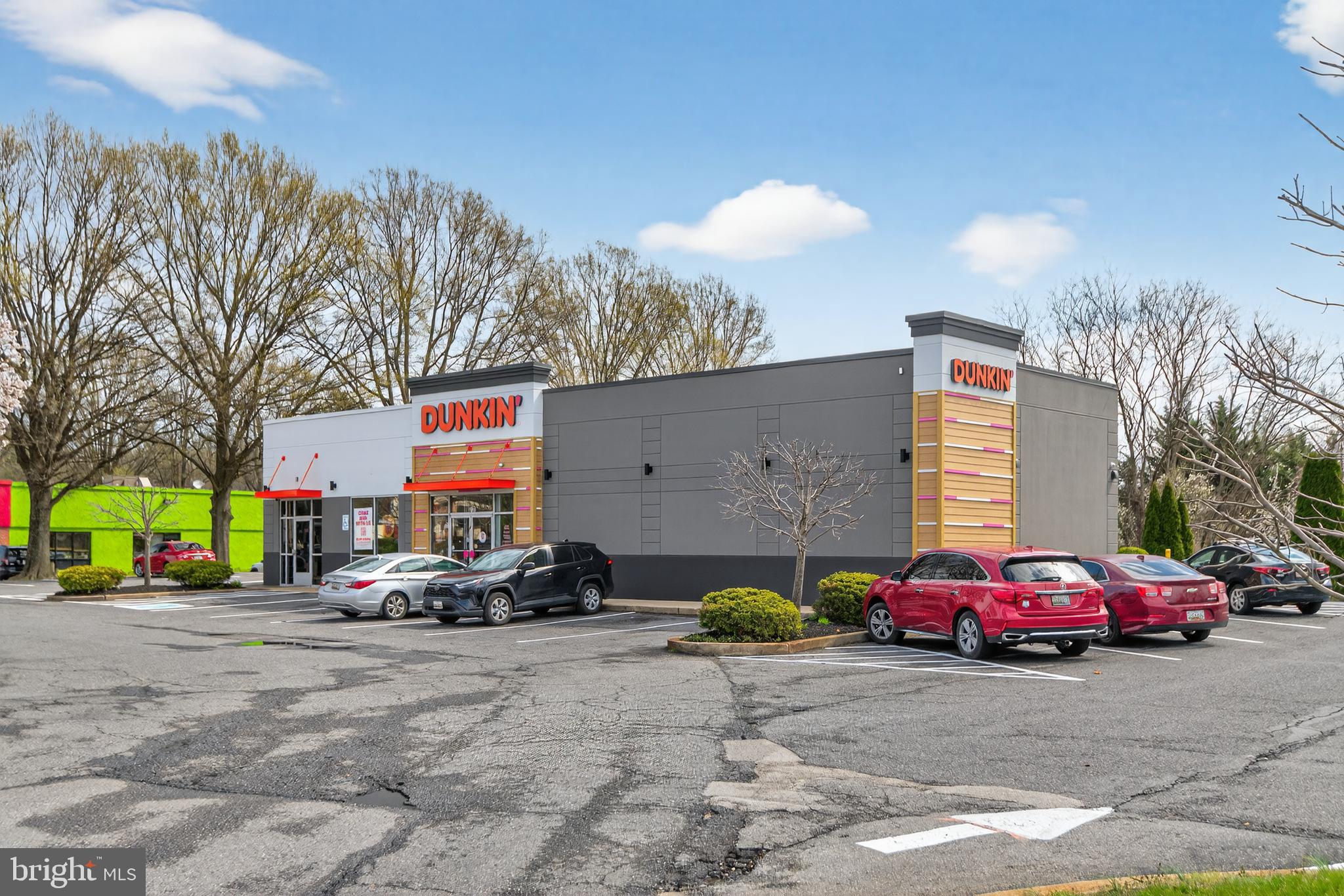 RIVER OAKS - Residential